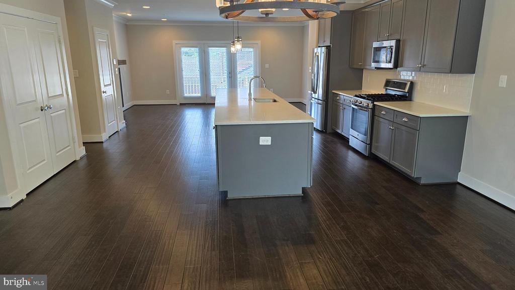 226 CAULFIELD LANE