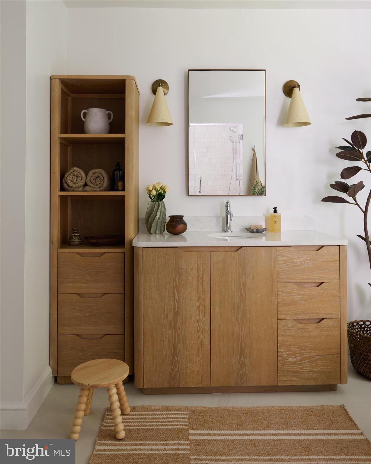 9225 LAUREL OAK DRIVE