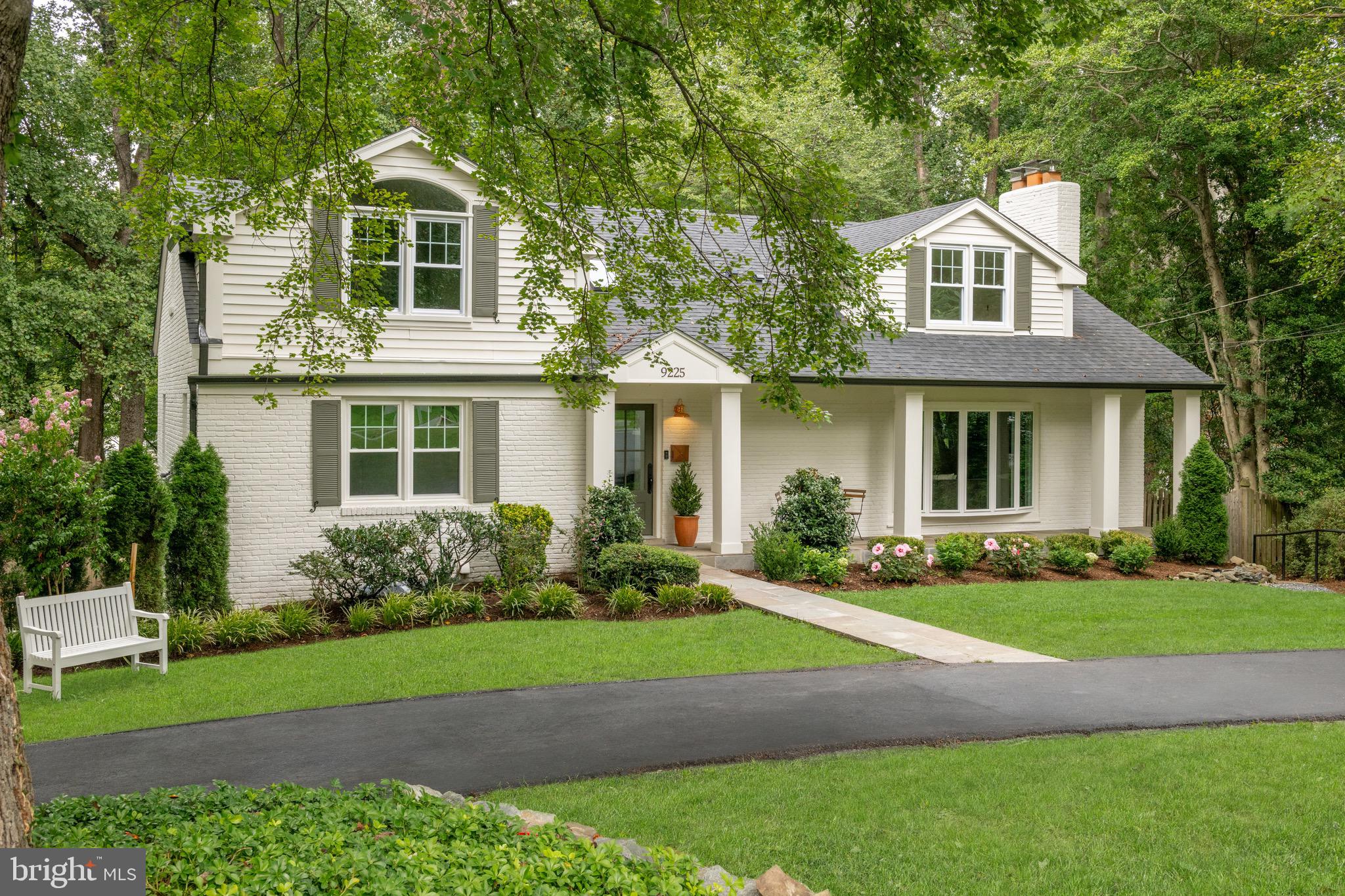 9225 LAUREL OAK DRIVE