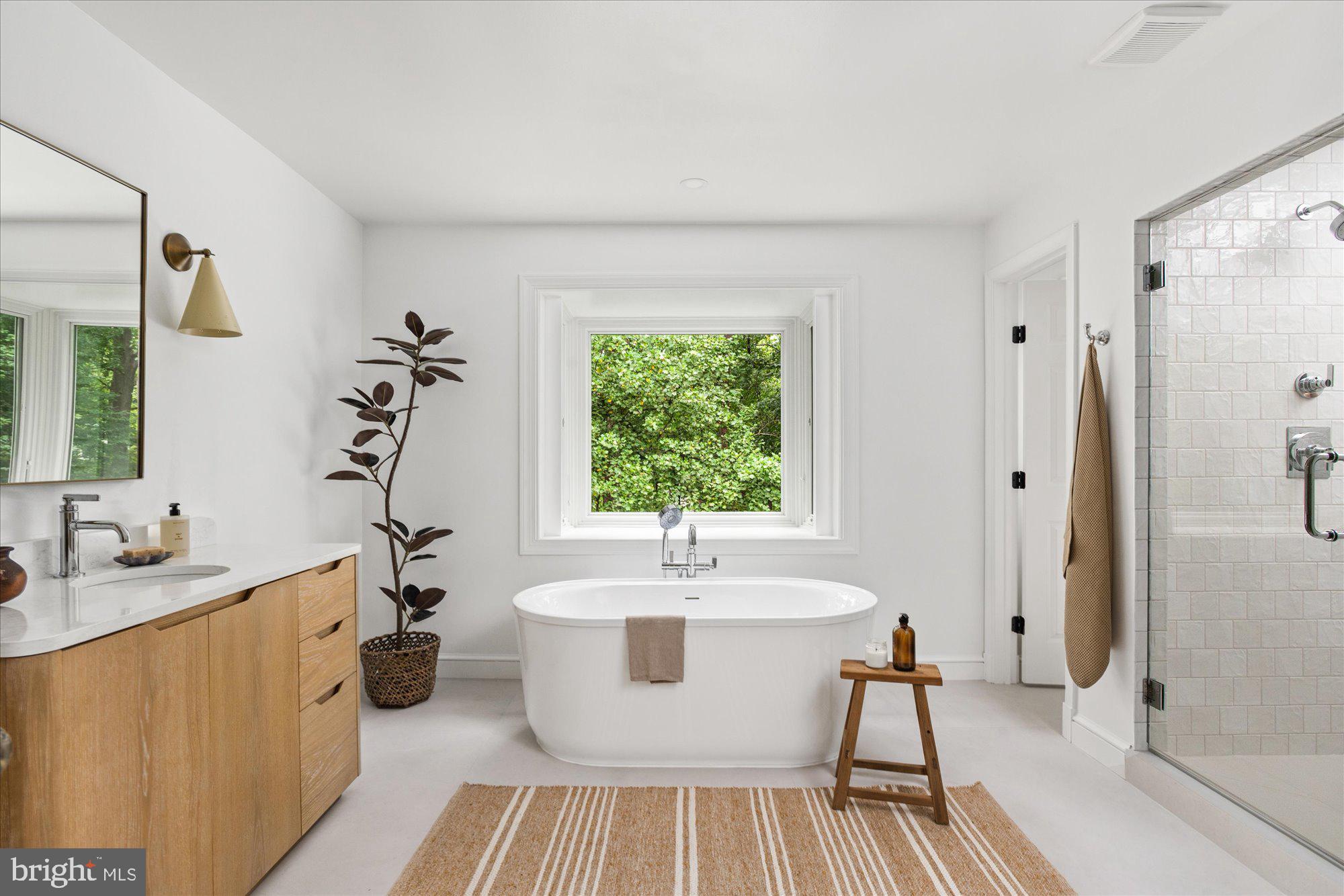 9225 LAUREL OAK DRIVE