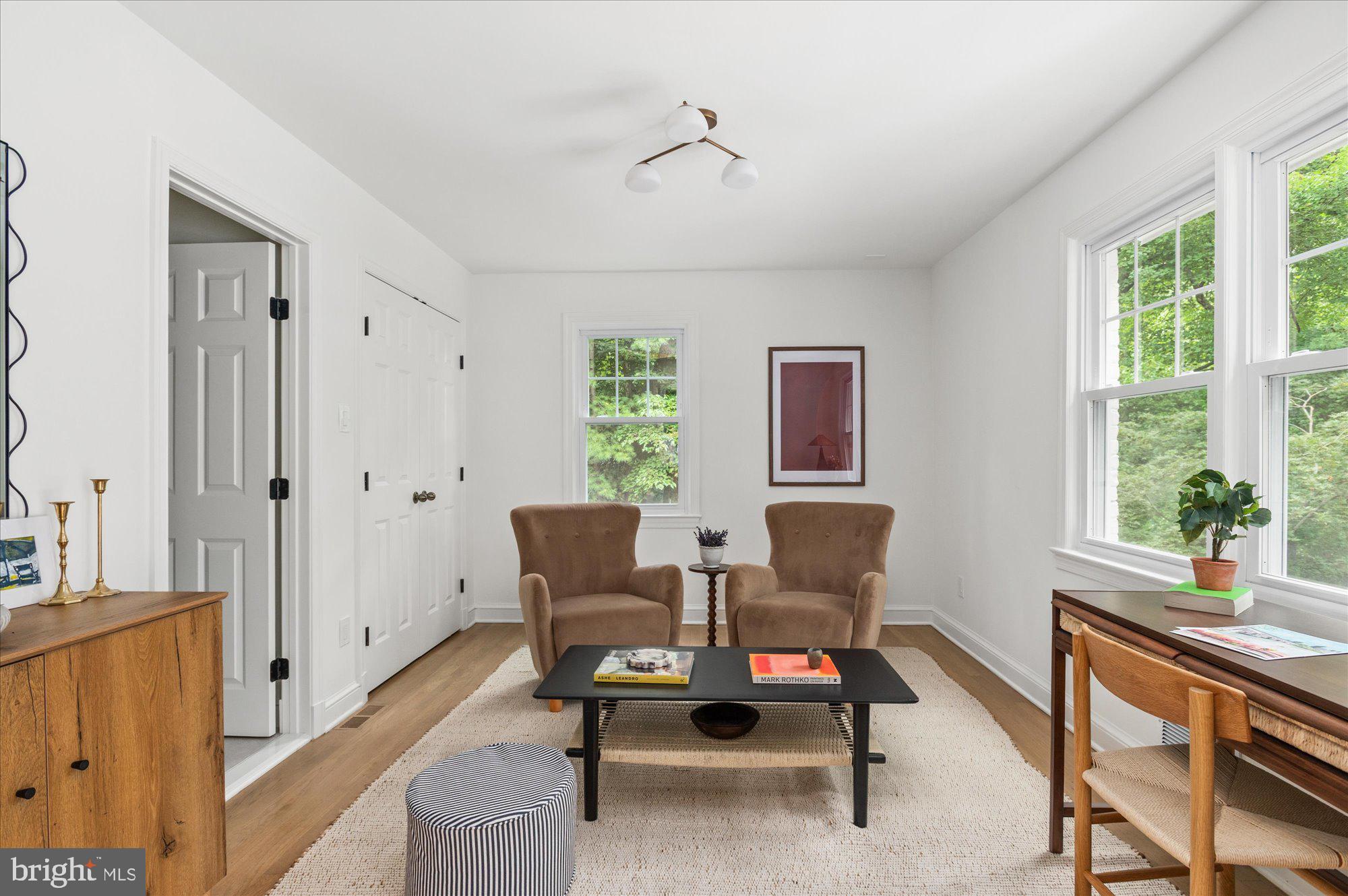 9225 LAUREL OAK DRIVE