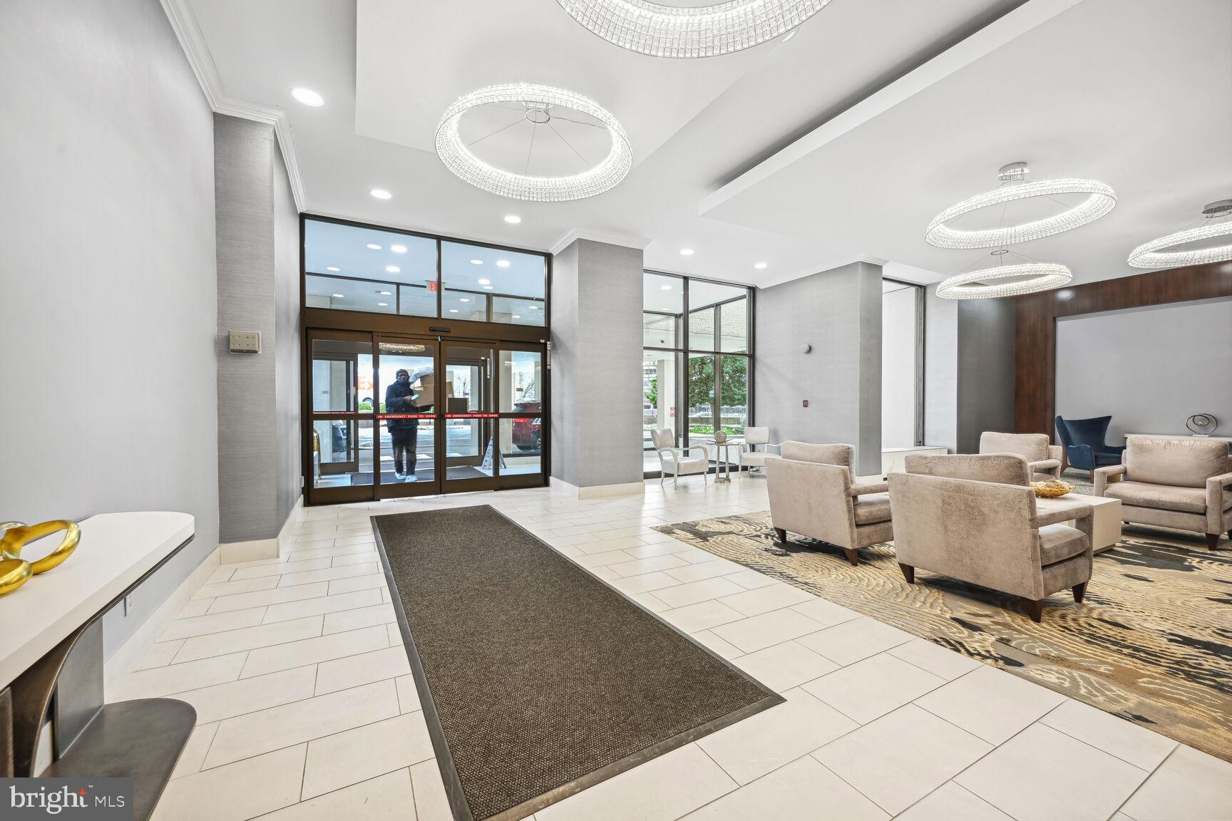 4515 WILLARD AVENUE 2320S