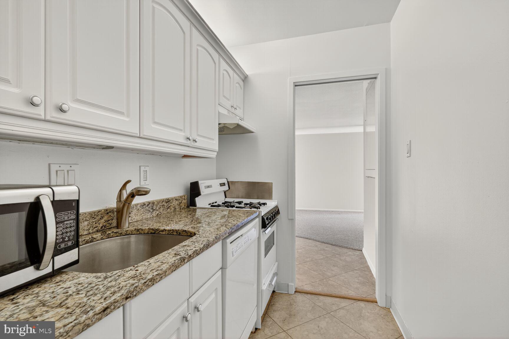 4515 WILLARD AVENUE 2320S