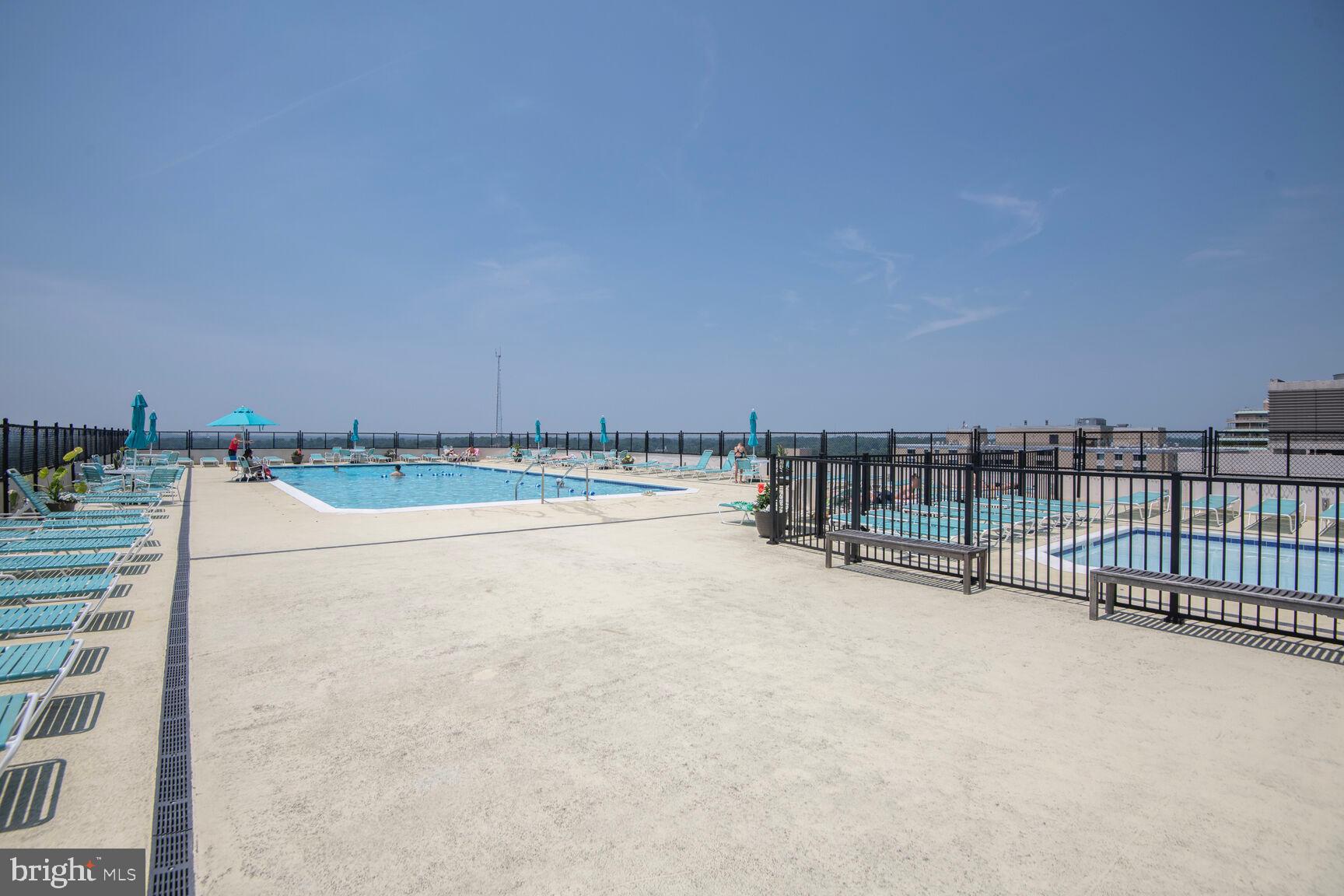 4515 WILLARD AVENUE 2320S