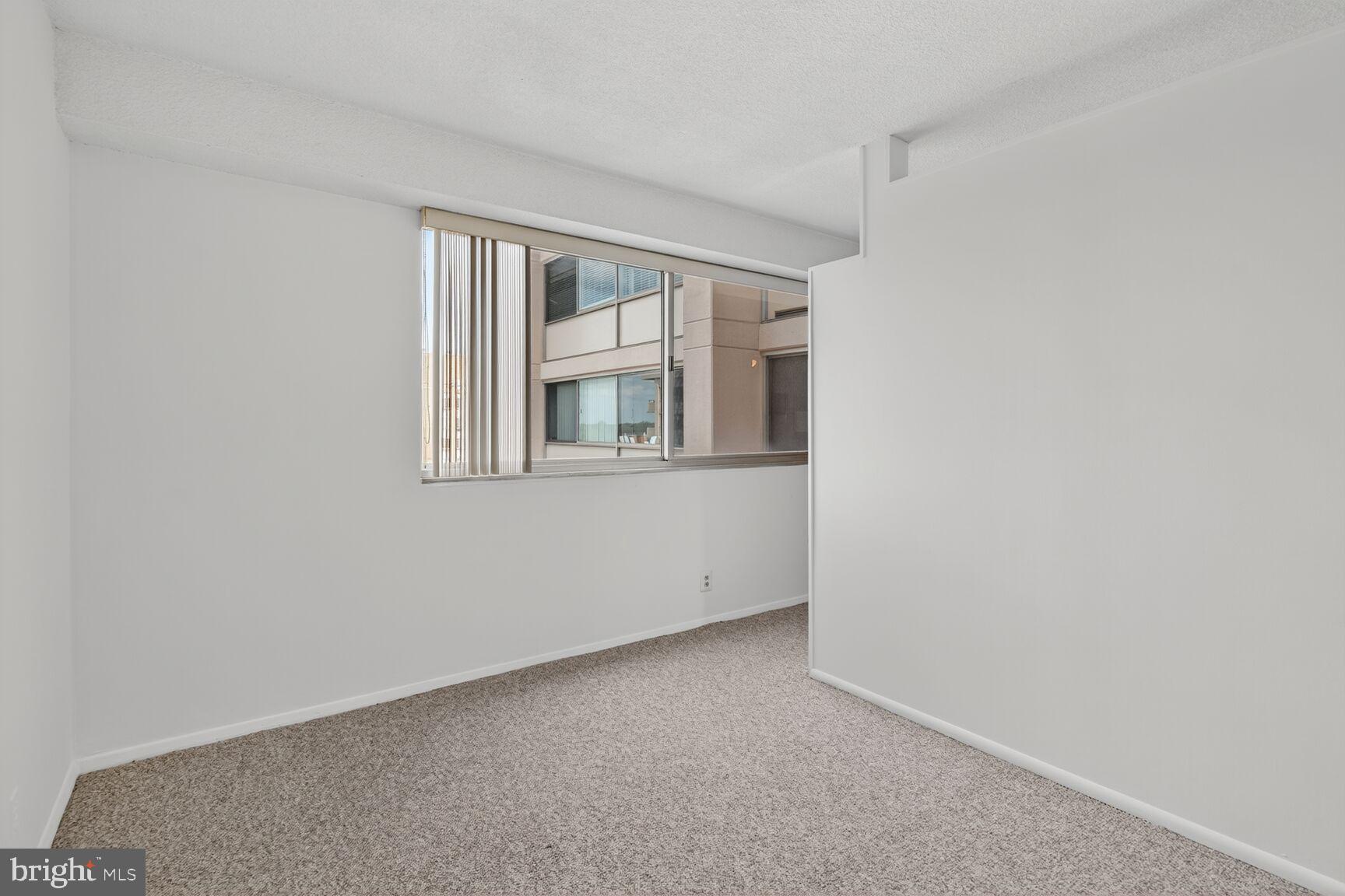 4515 WILLARD AVENUE 2320S