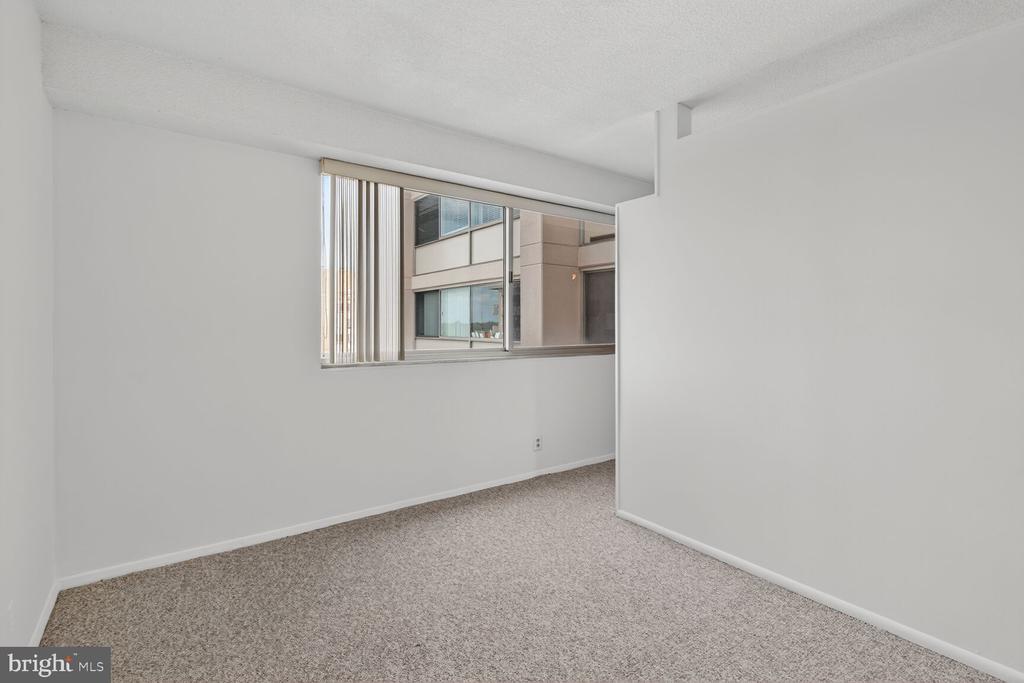 4515 WILLARD AVENUE 2320S