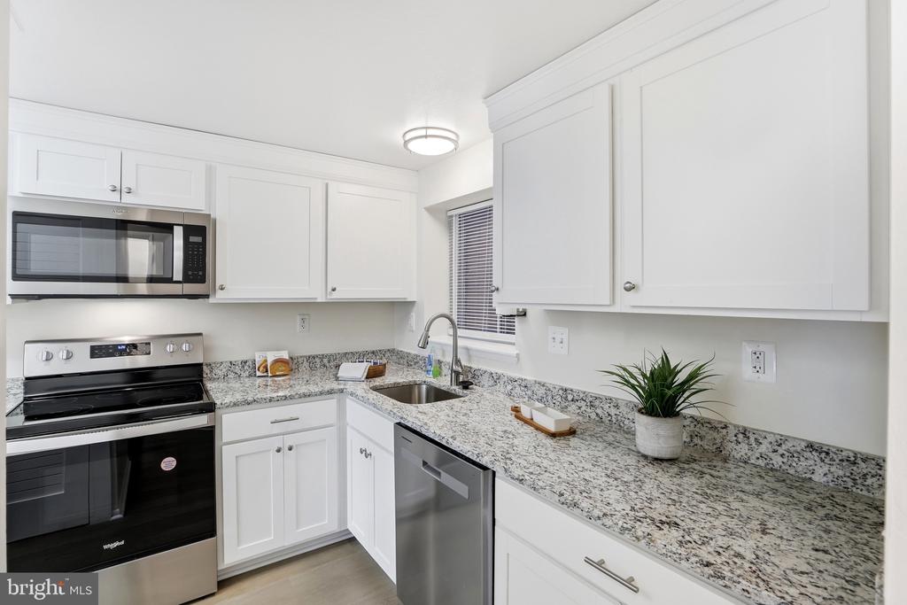3500 FOREST EDGE DRIVE 15-2F