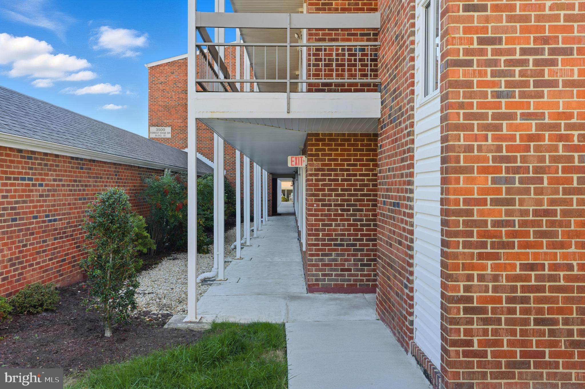 3500 FOREST EDGE DRIVE 15-2F