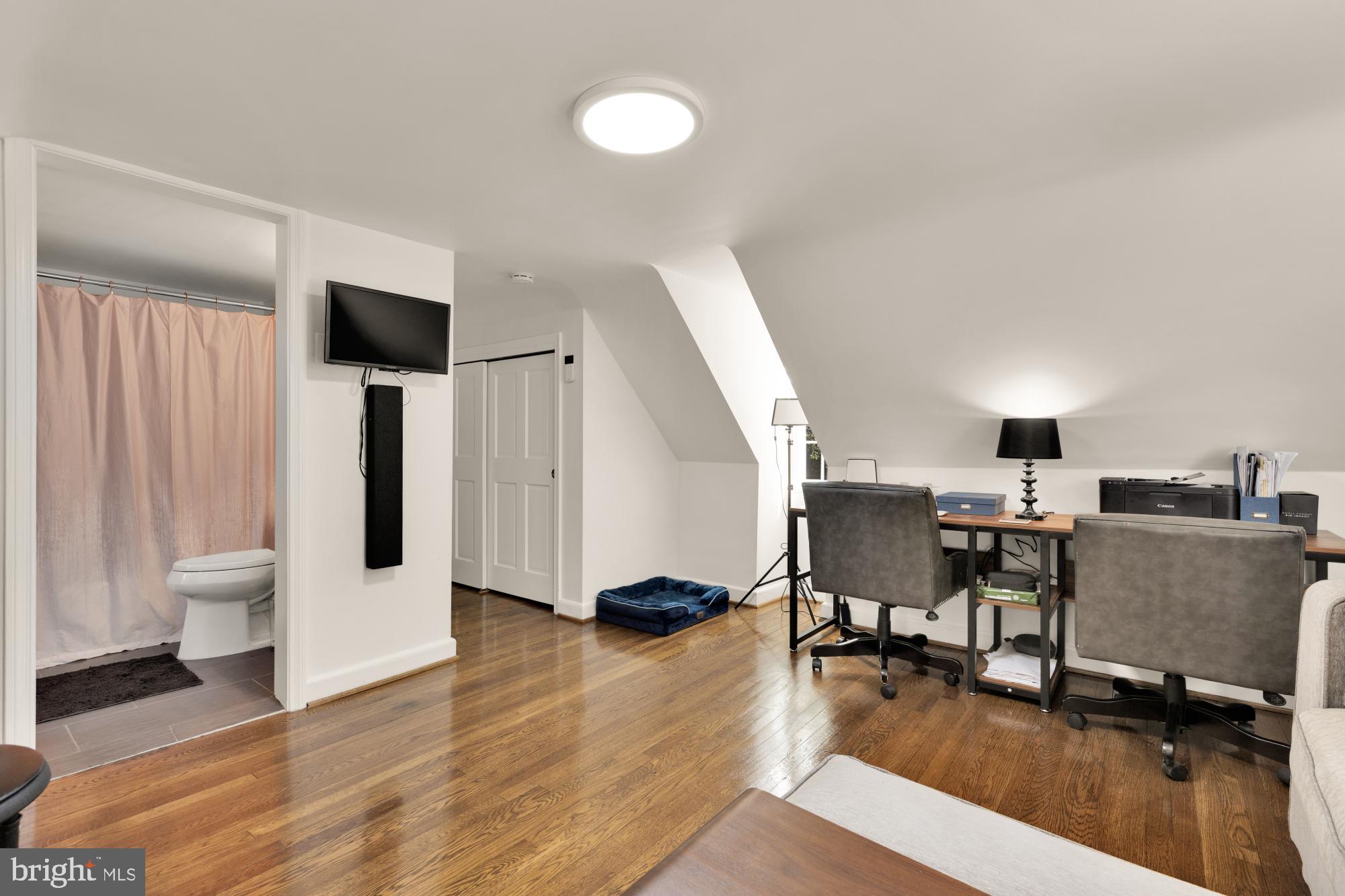 9701 CONNECTICUT AVENUE