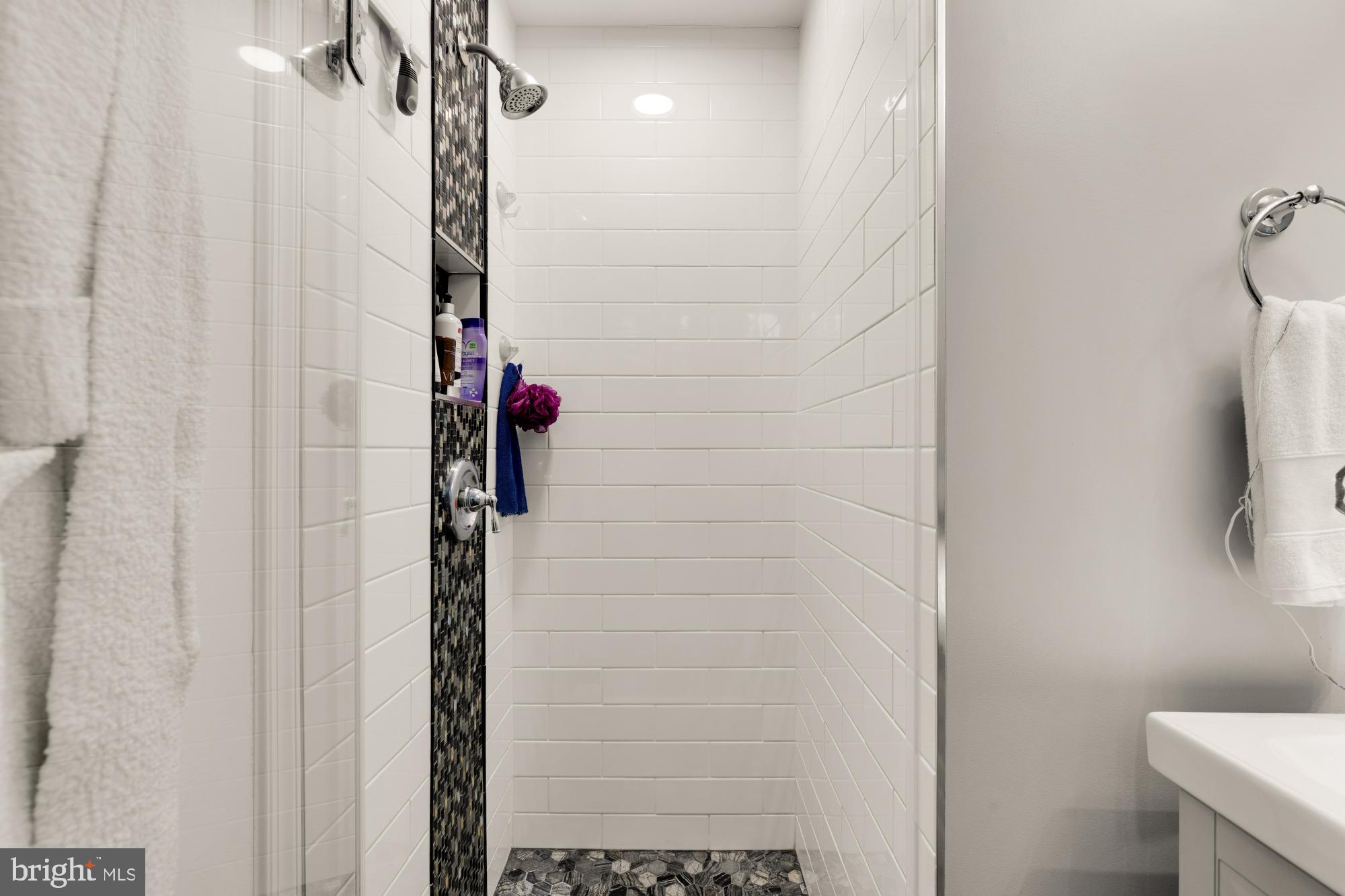 9701 CONNECTICUT AVENUE