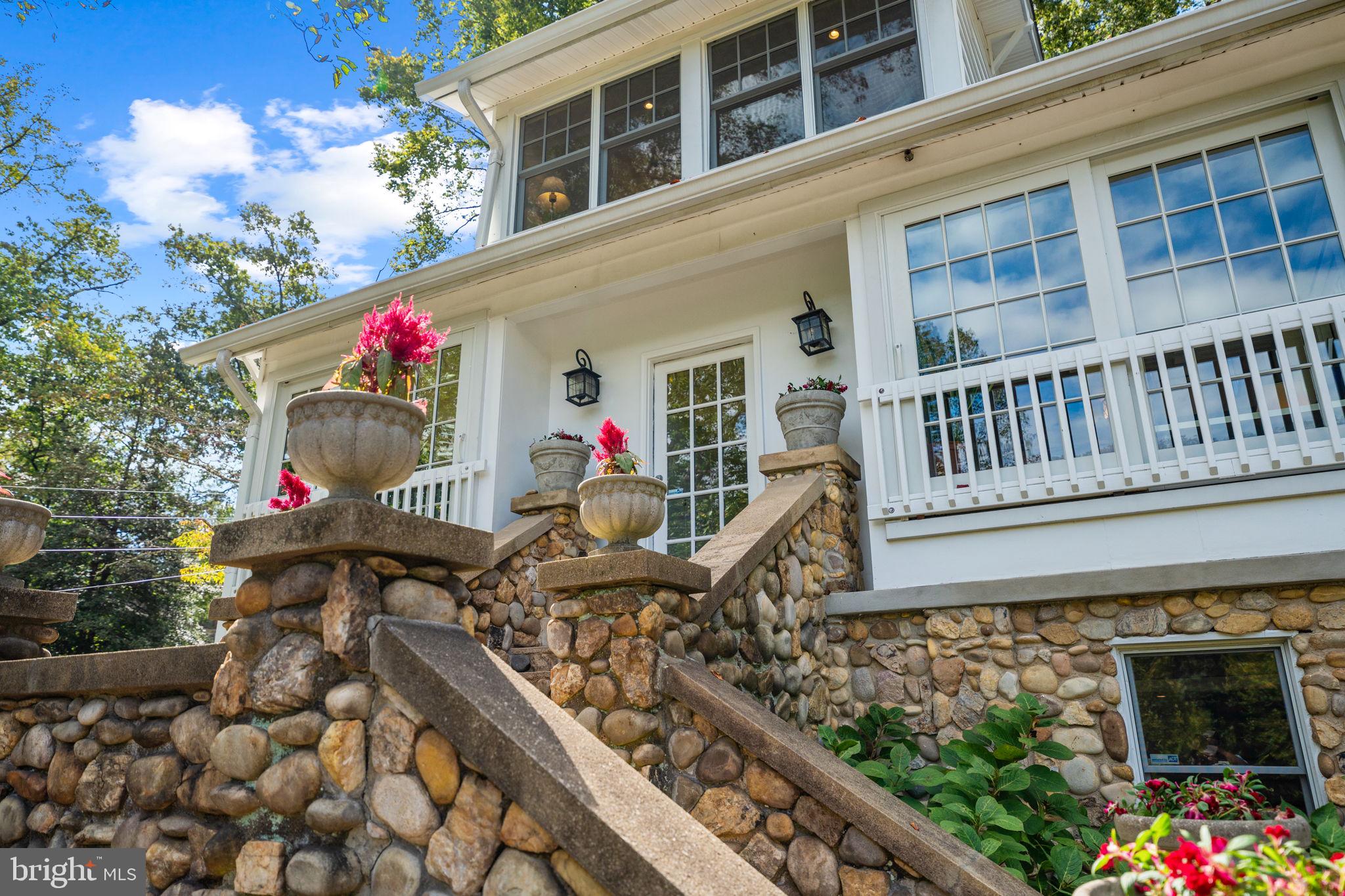 702 SLIGO CREEK PARKWAY