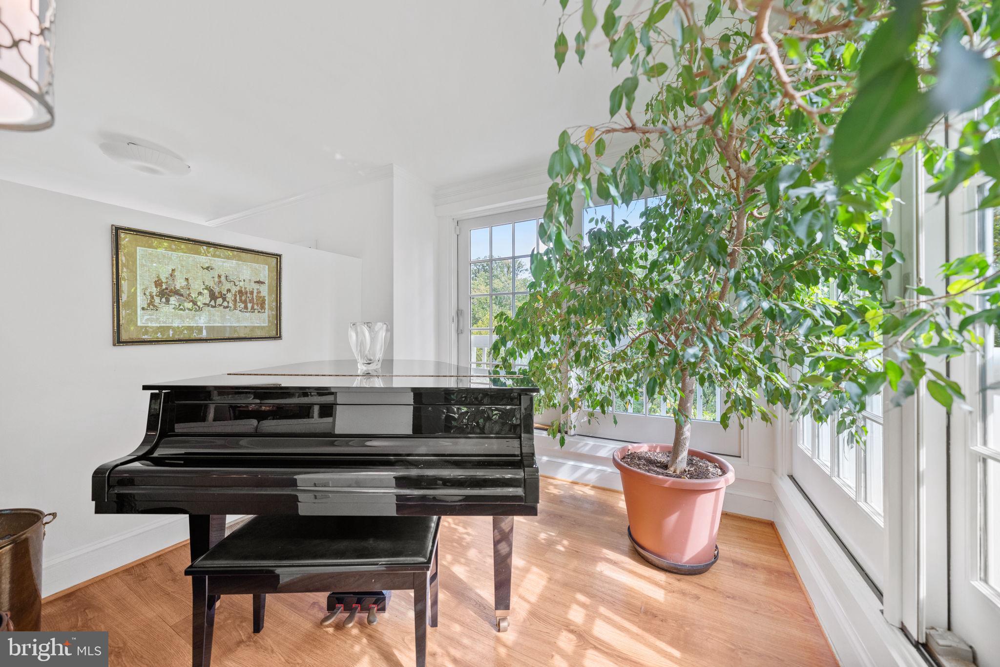 702 SLIGO CREEK PARKWAY