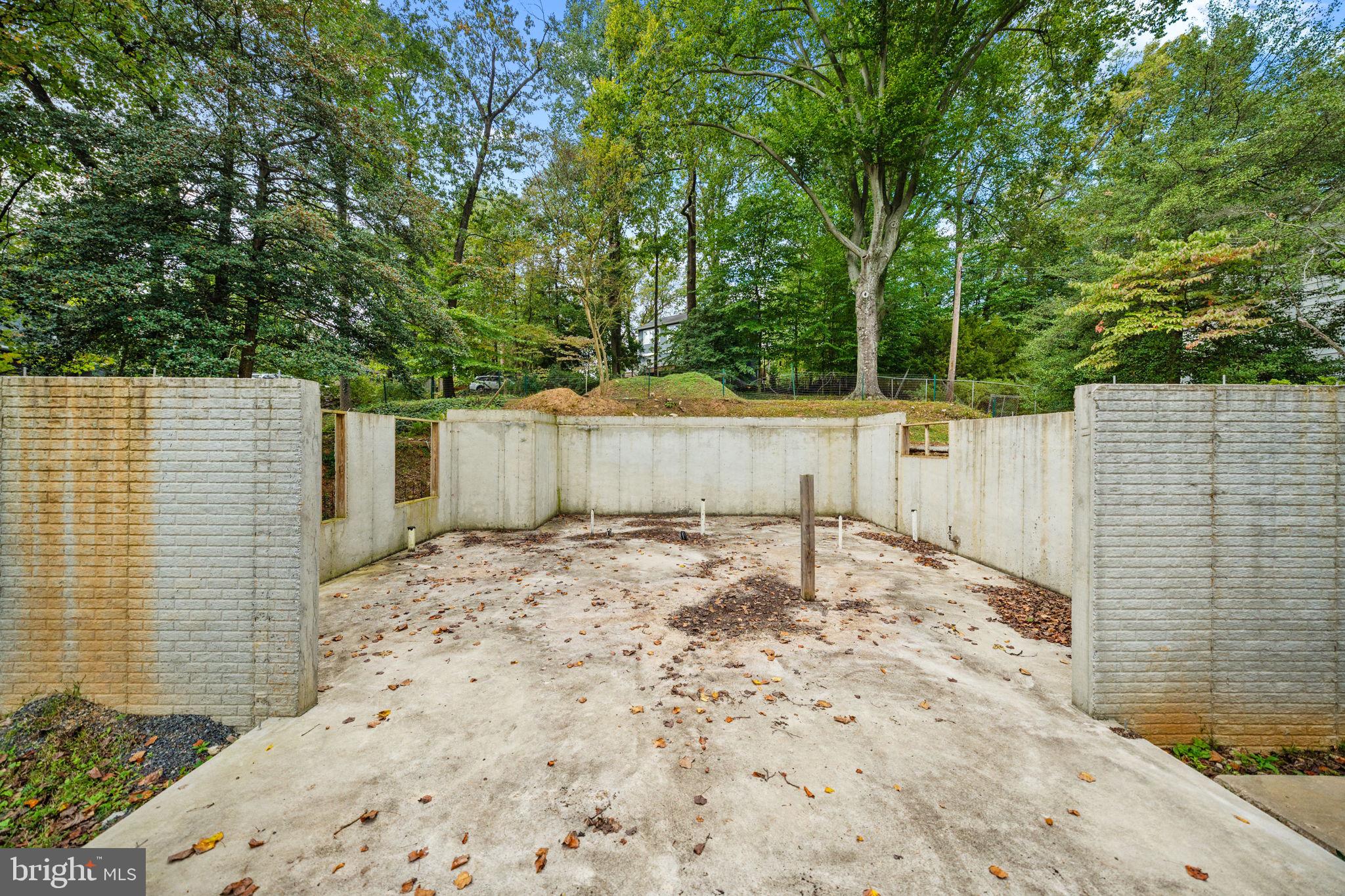 702 & 704 SLIGO CREEK PARKWAY