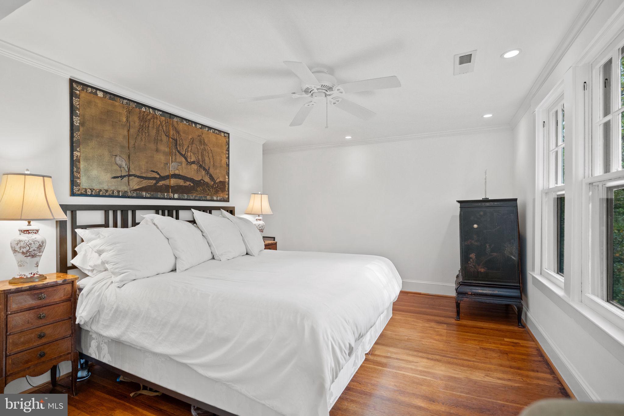 702 & 704 SLIGO CREEK PARKWAY