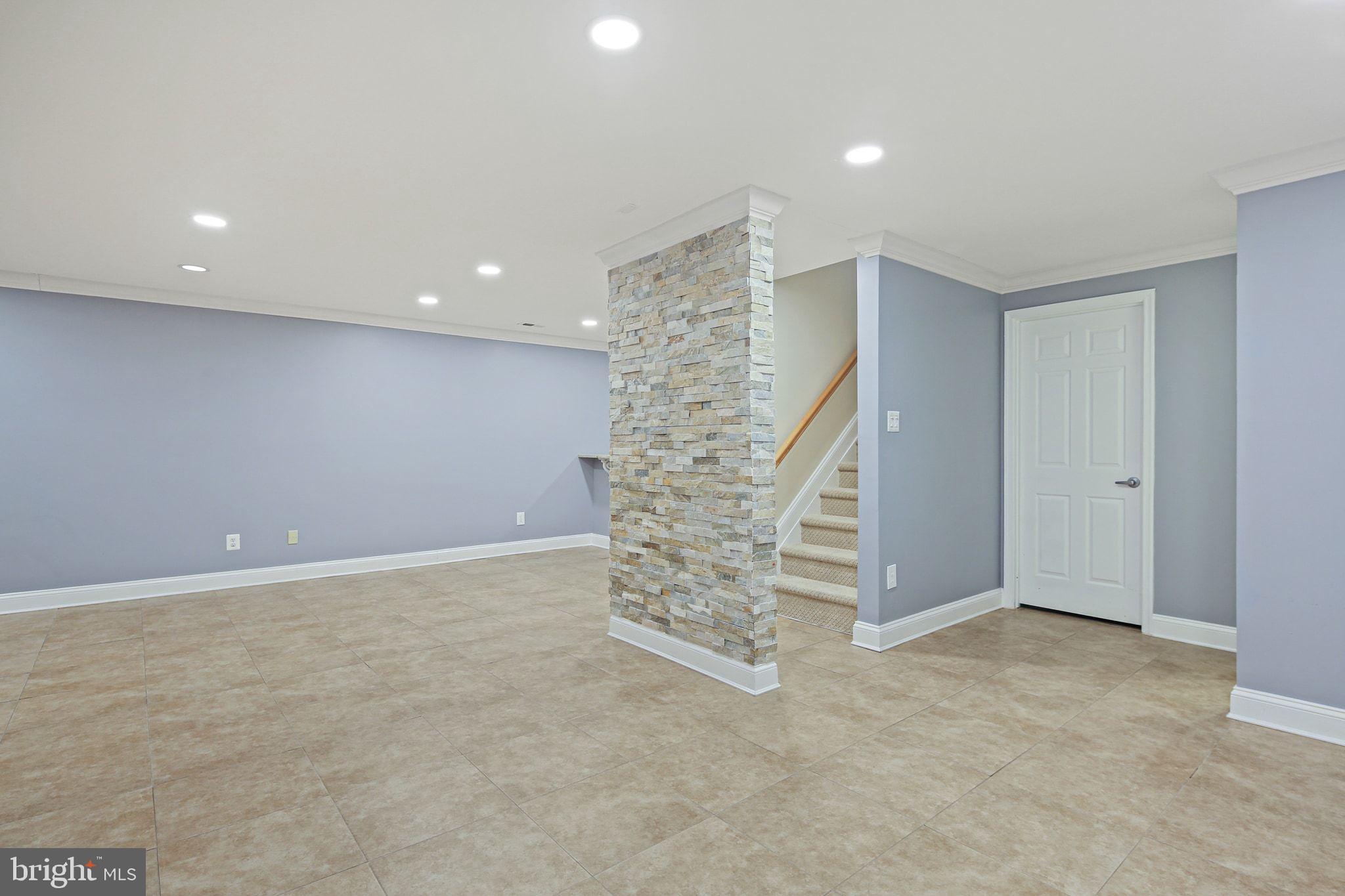 8405 MARKETREE CIRCLE