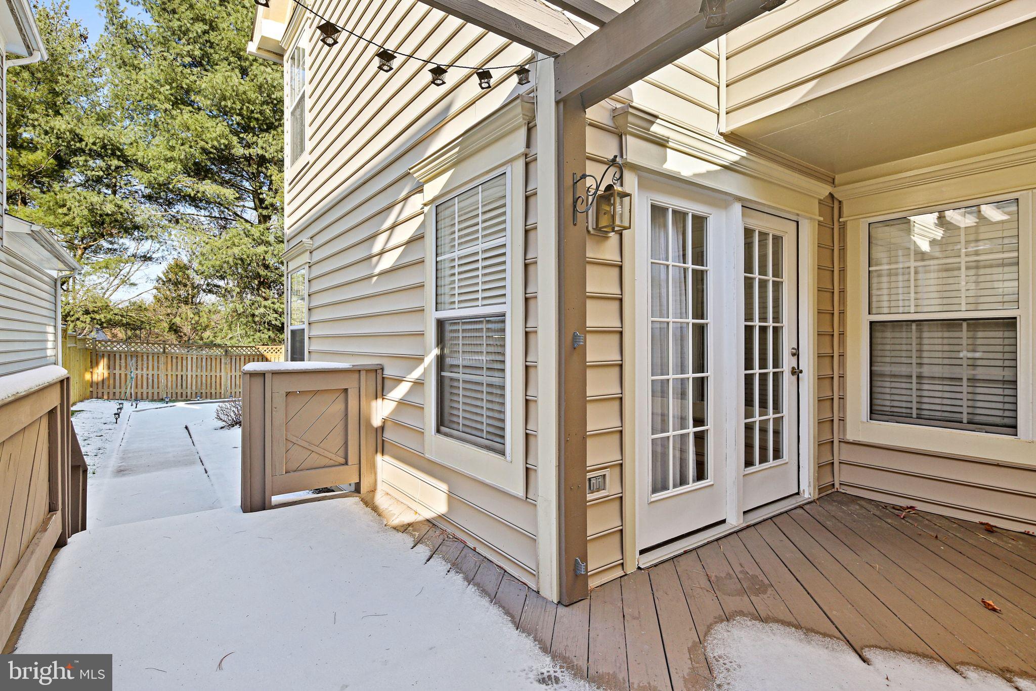 8405 MARKETREE CIRCLE