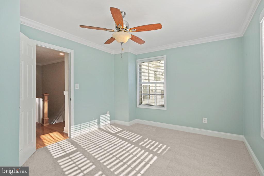 8405 MARKETREE CIRCLE