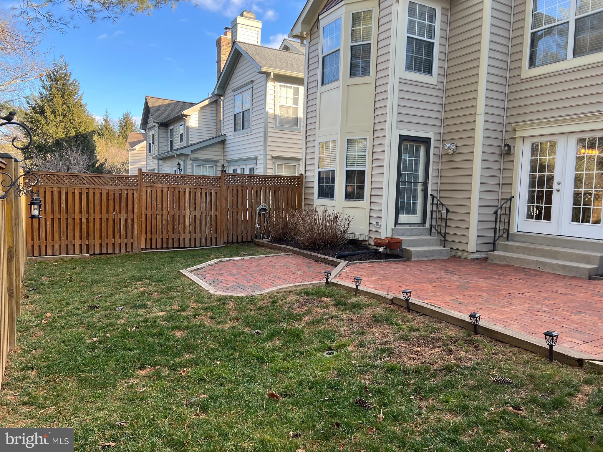 8405 MARKETREE CIRCLE