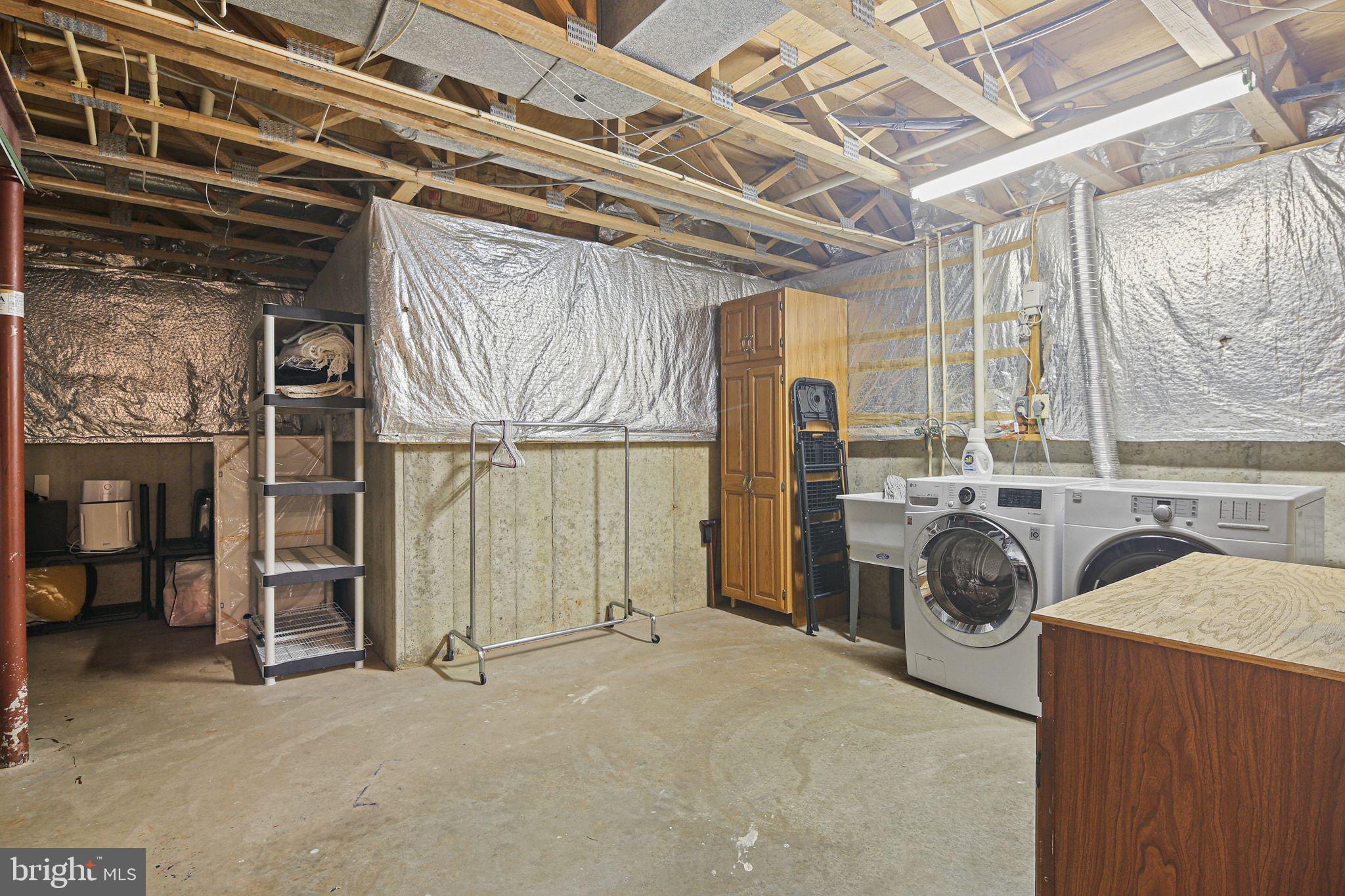 8405 MARKETREE CIRCLE