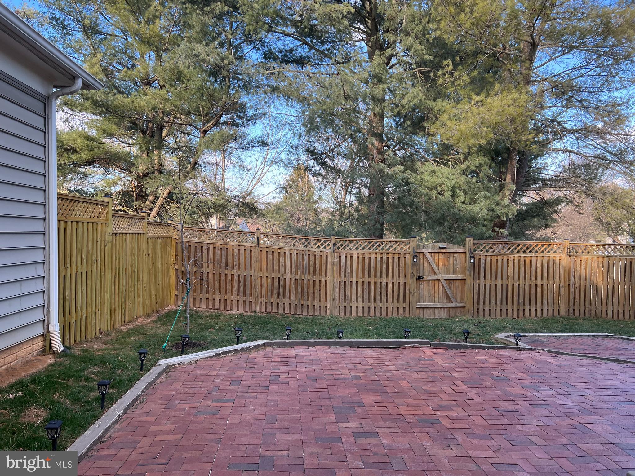 8405 MARKETREE CIRCLE