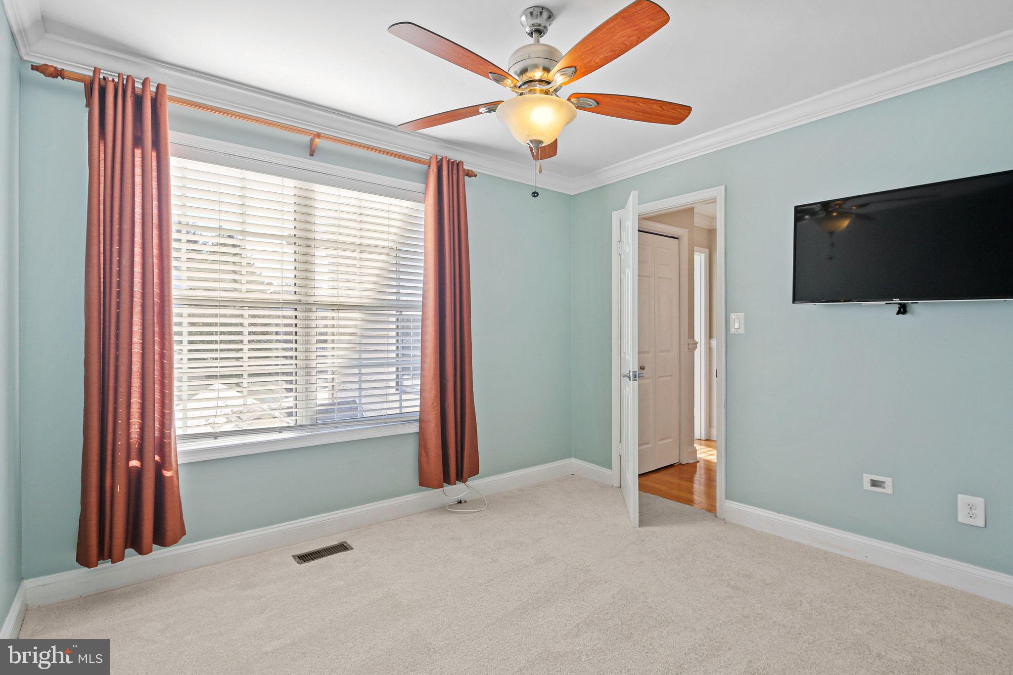 8405 MARKETREE CIRCLE