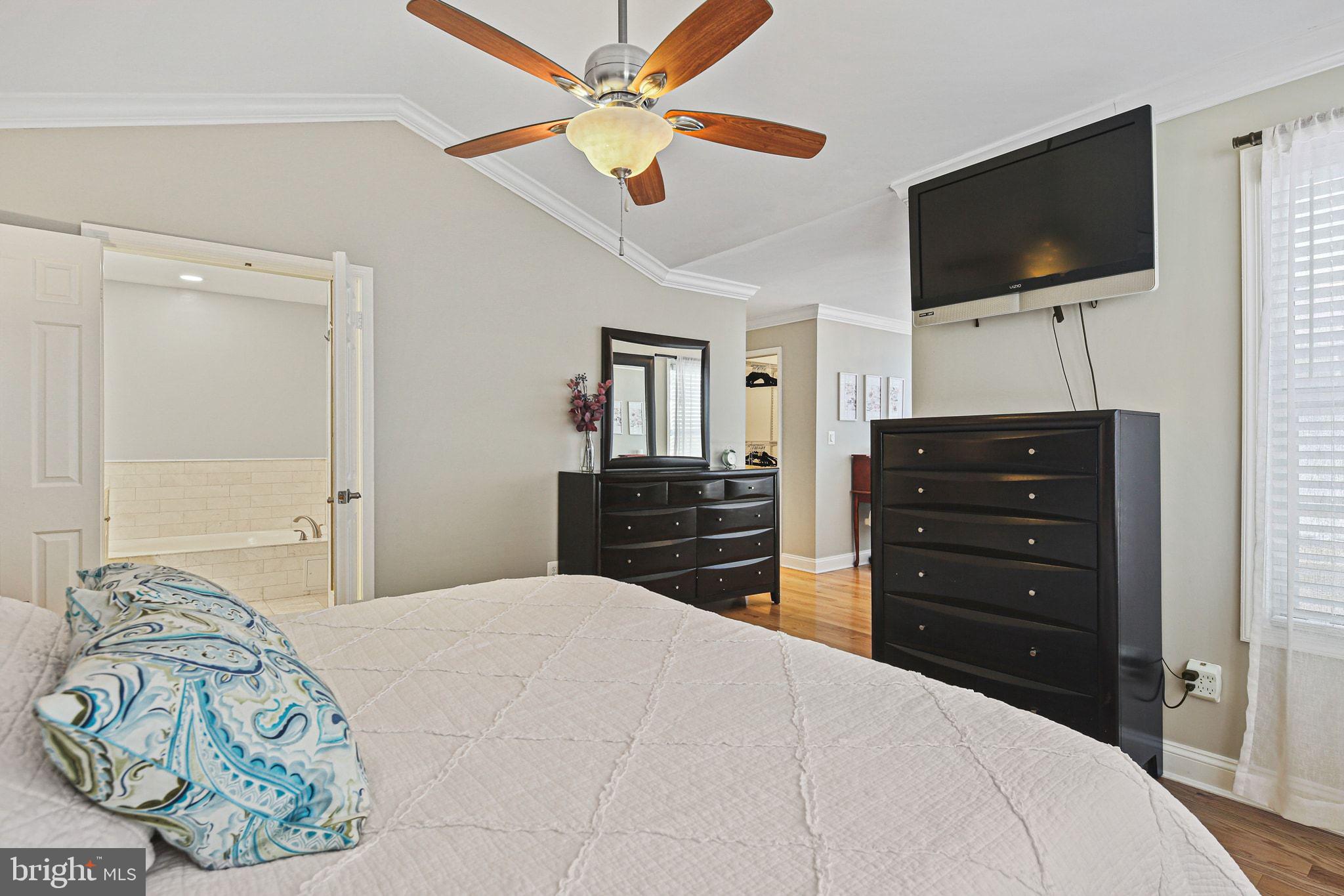 8405 MARKETREE CIRCLE