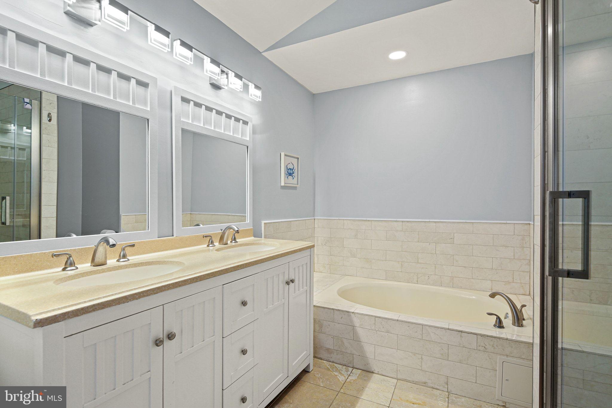 8405 MARKETREE CIRCLE