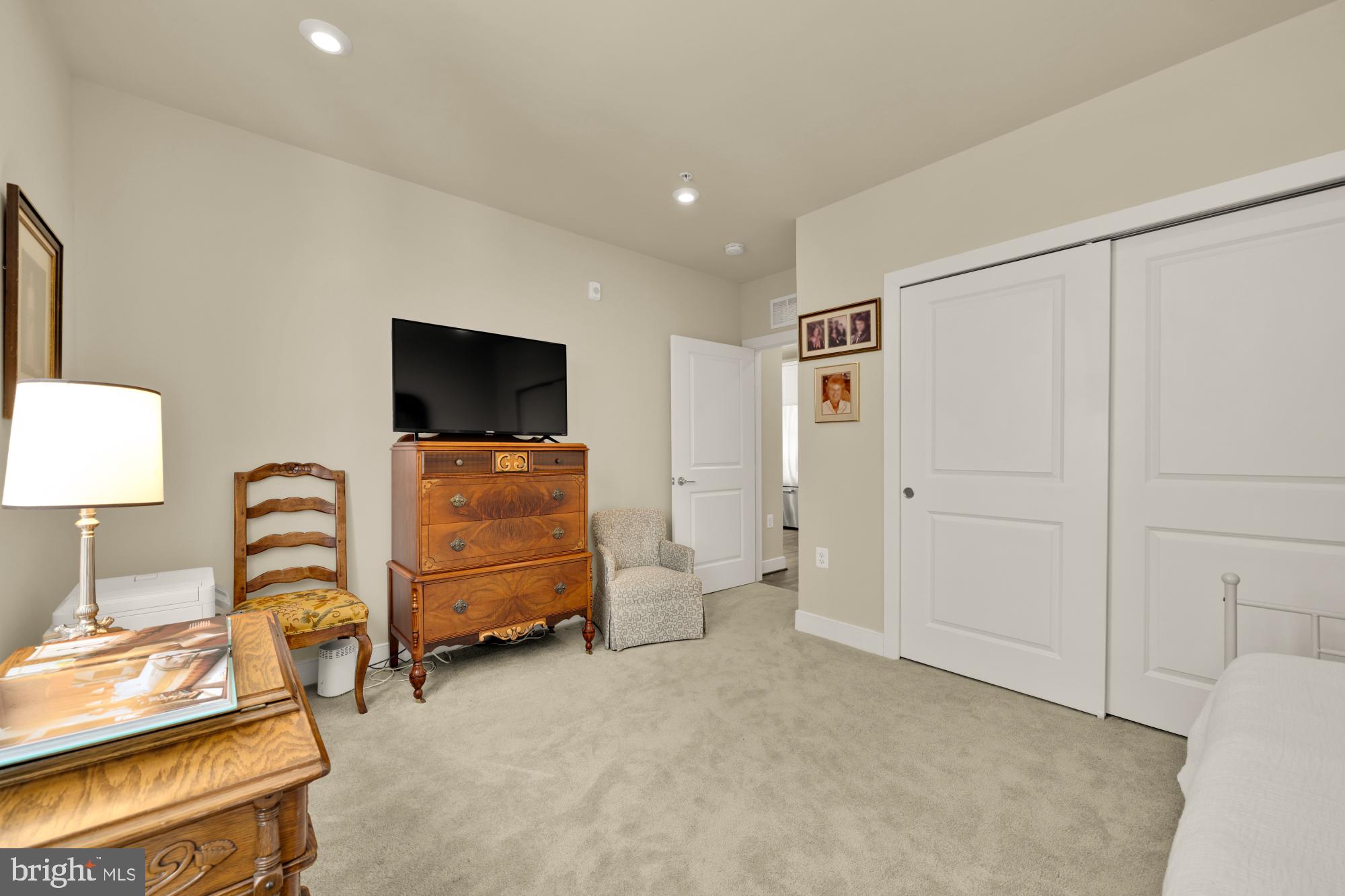 3501 BELLFLOWER LANE 201