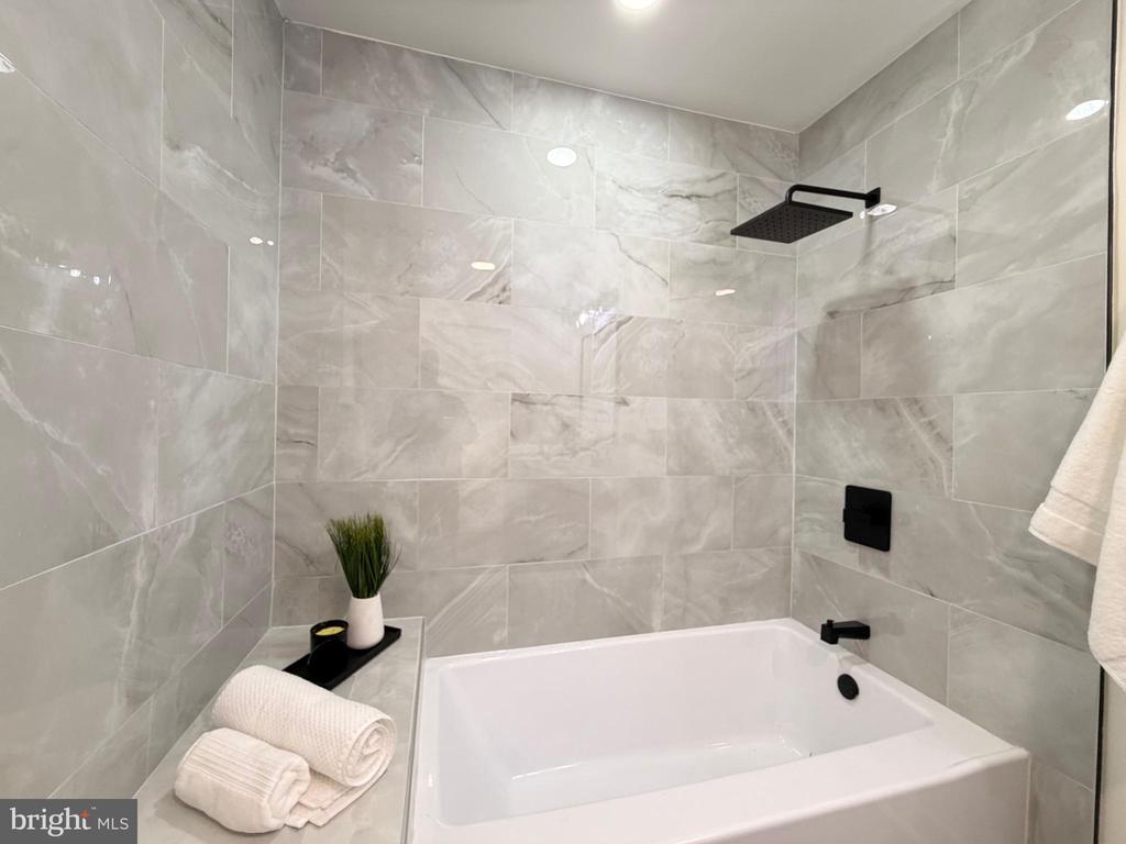 5236 POOKS HILL ROAD D-23