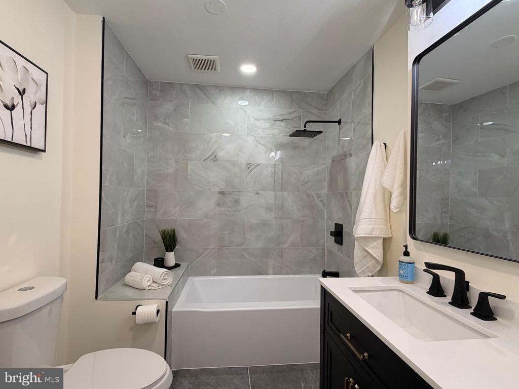 5236 POOKS HILL ROAD D-23