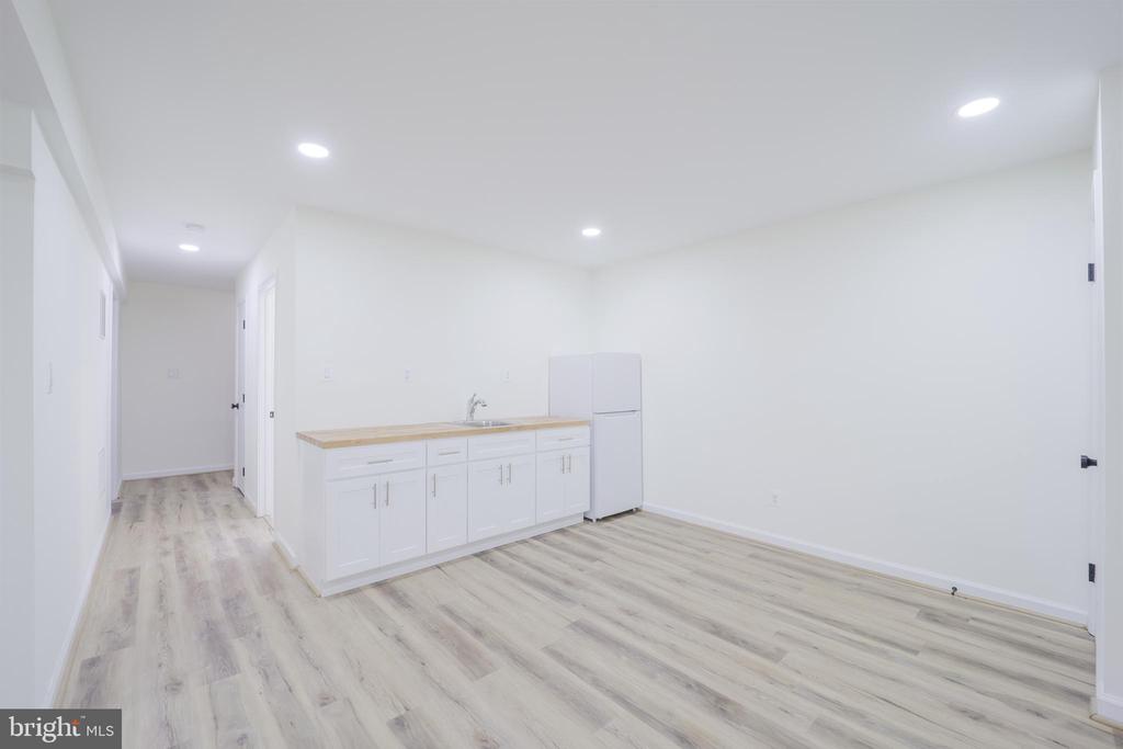 5236 POOKS HILL ROAD D-23