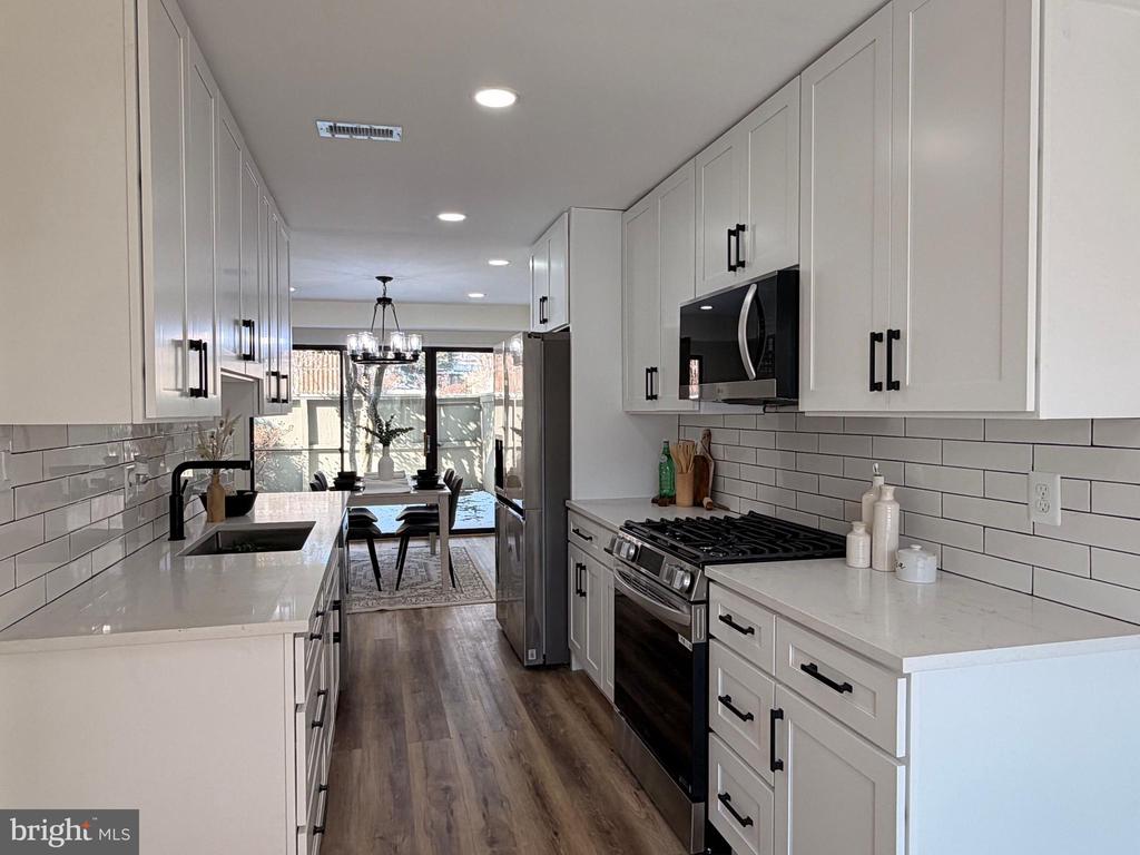 5236 POOKS HILL ROAD D-23