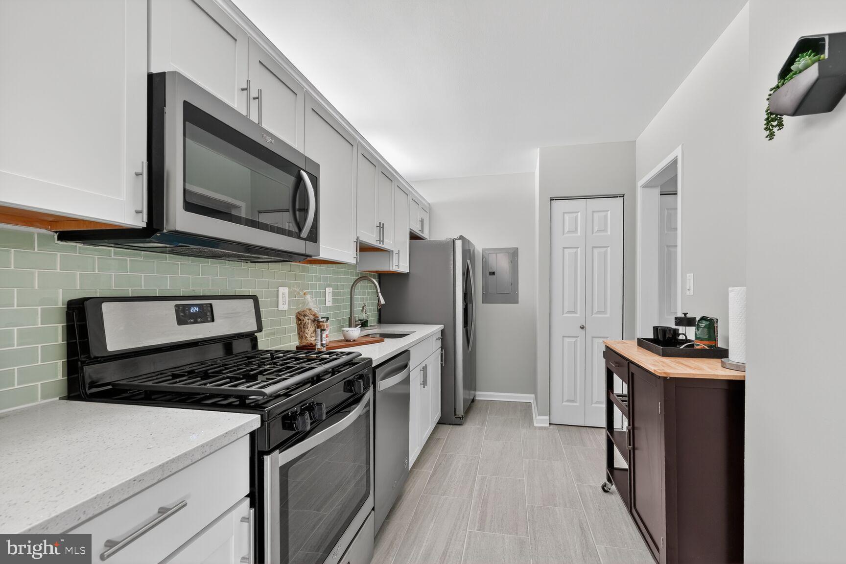4515 WILLARD AVENUE 1414S