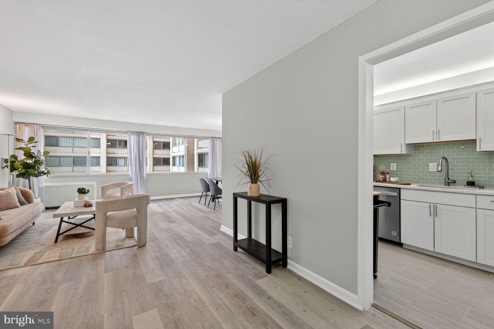 4515 WILLARD AVENUE 1414S