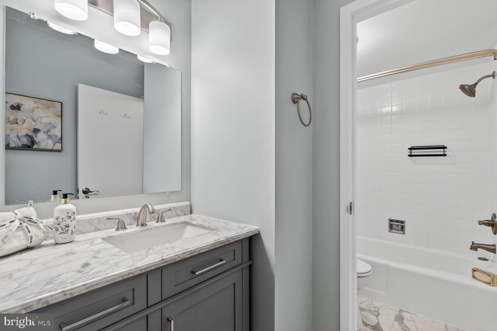 4515 WILLARD AVENUE 1414S