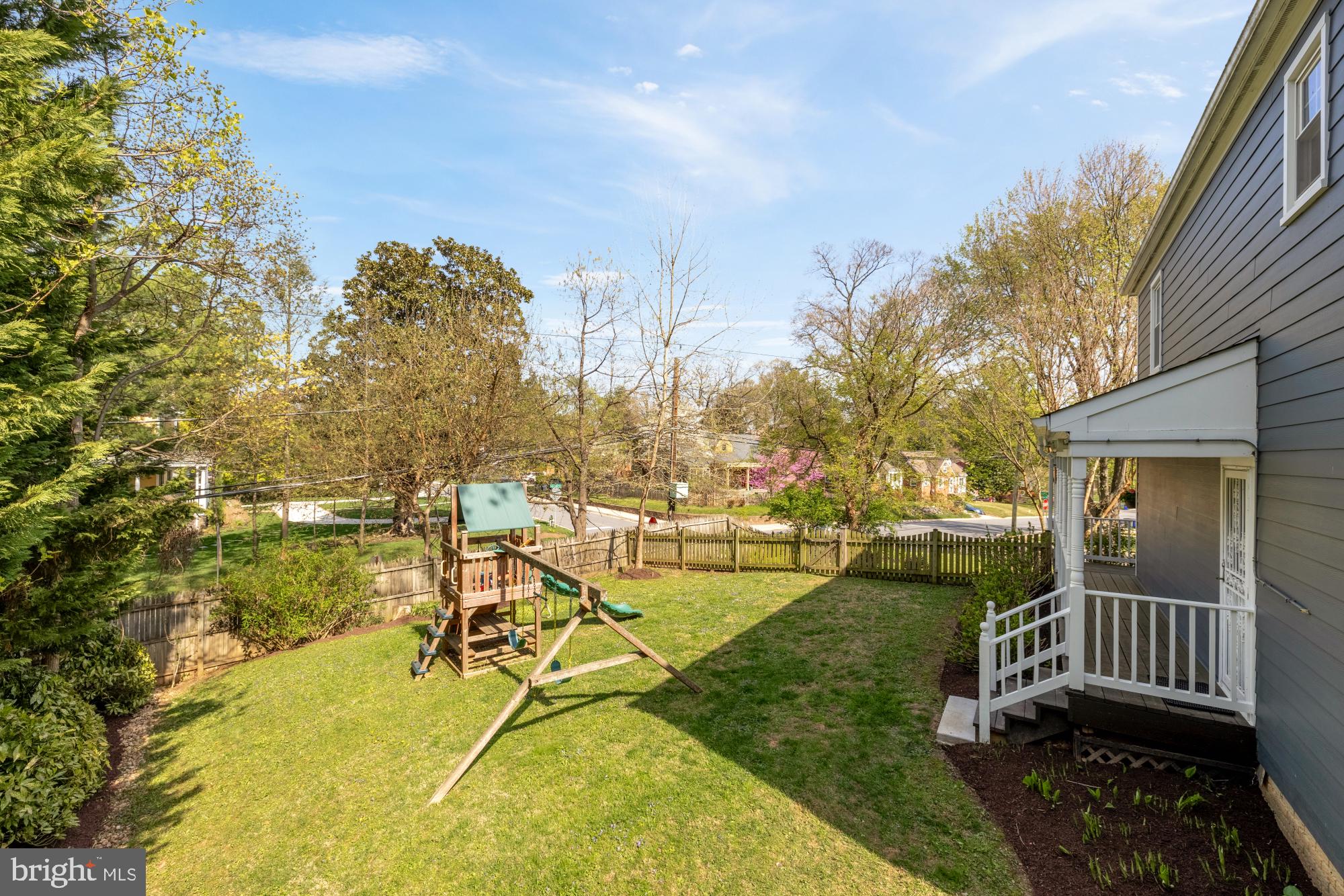1601 NOYES DRIVE