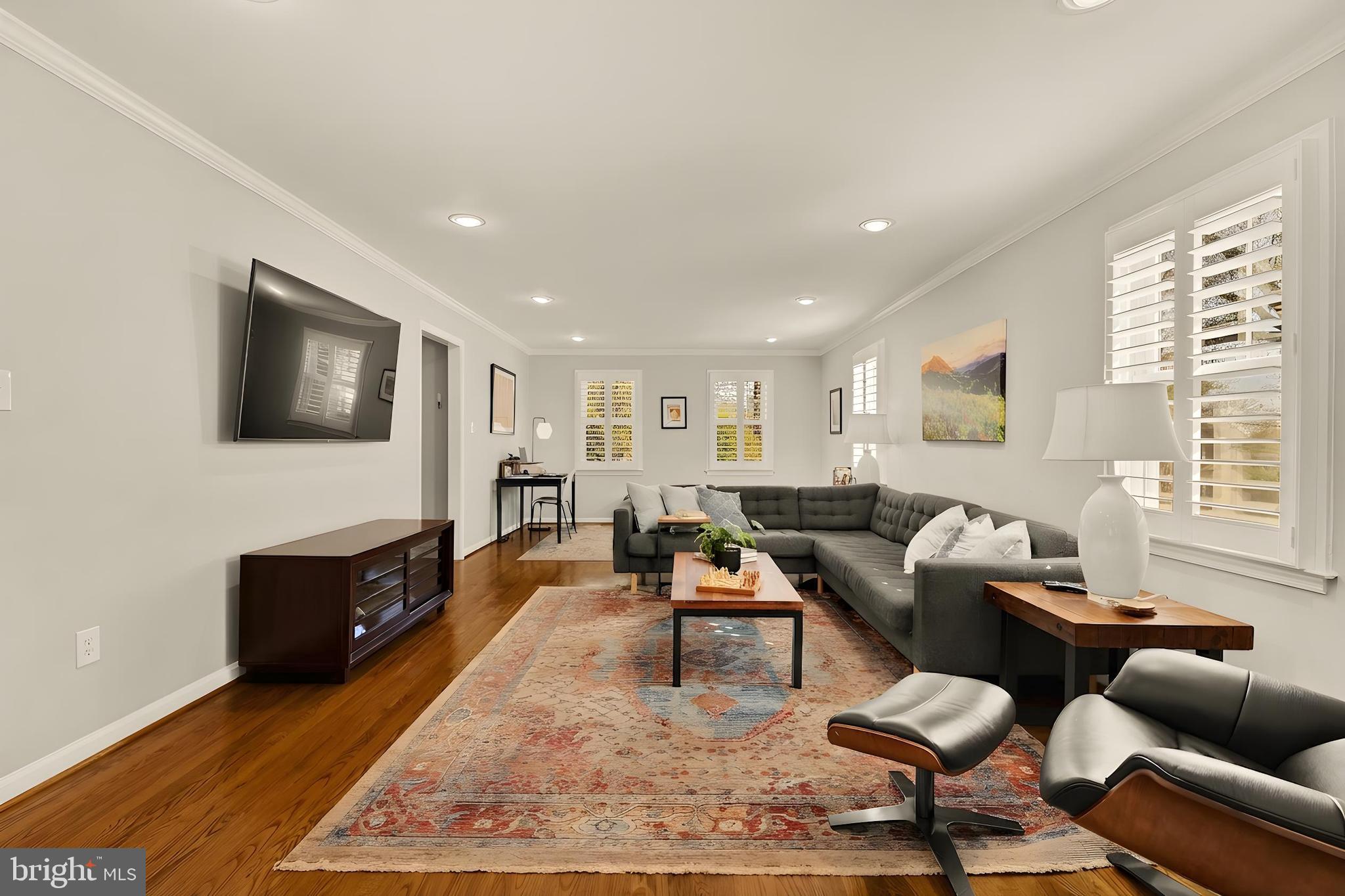 1601 NOYES DRIVE
