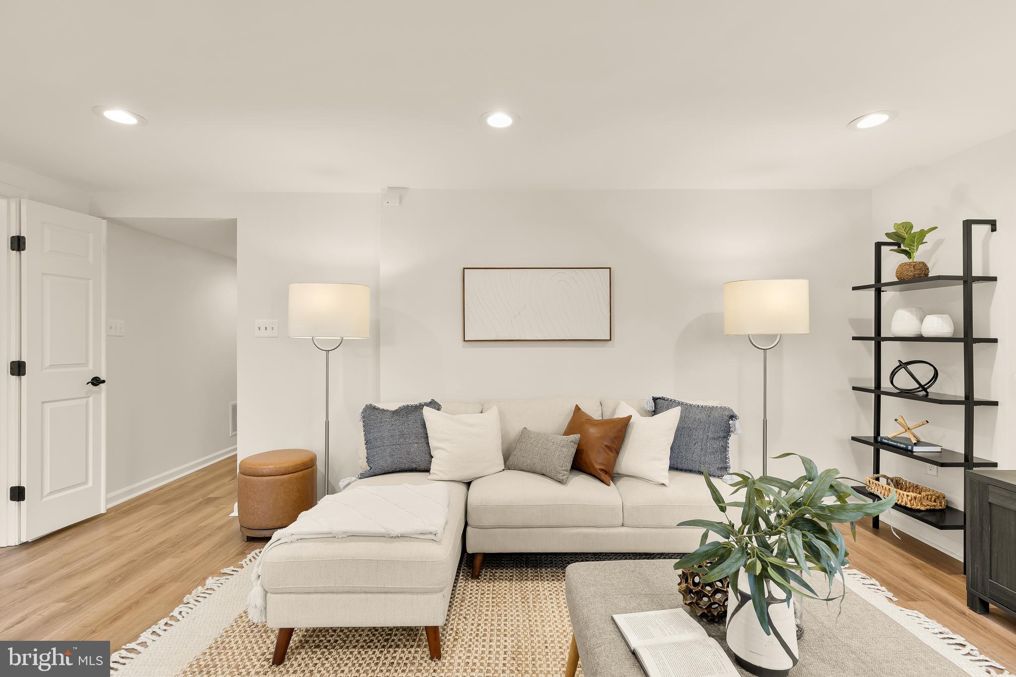 10135 CRESTBERRY PLACE