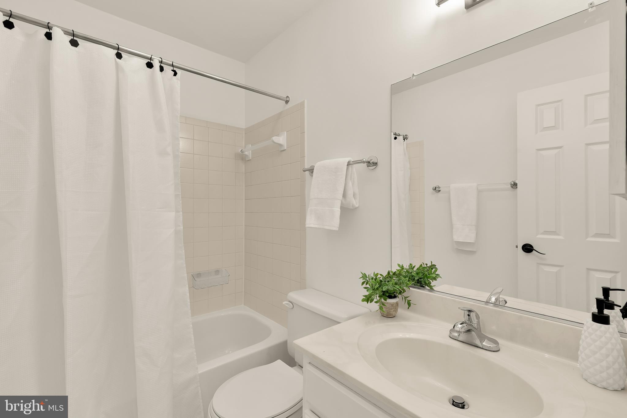 10135 CRESTBERRY PLACE