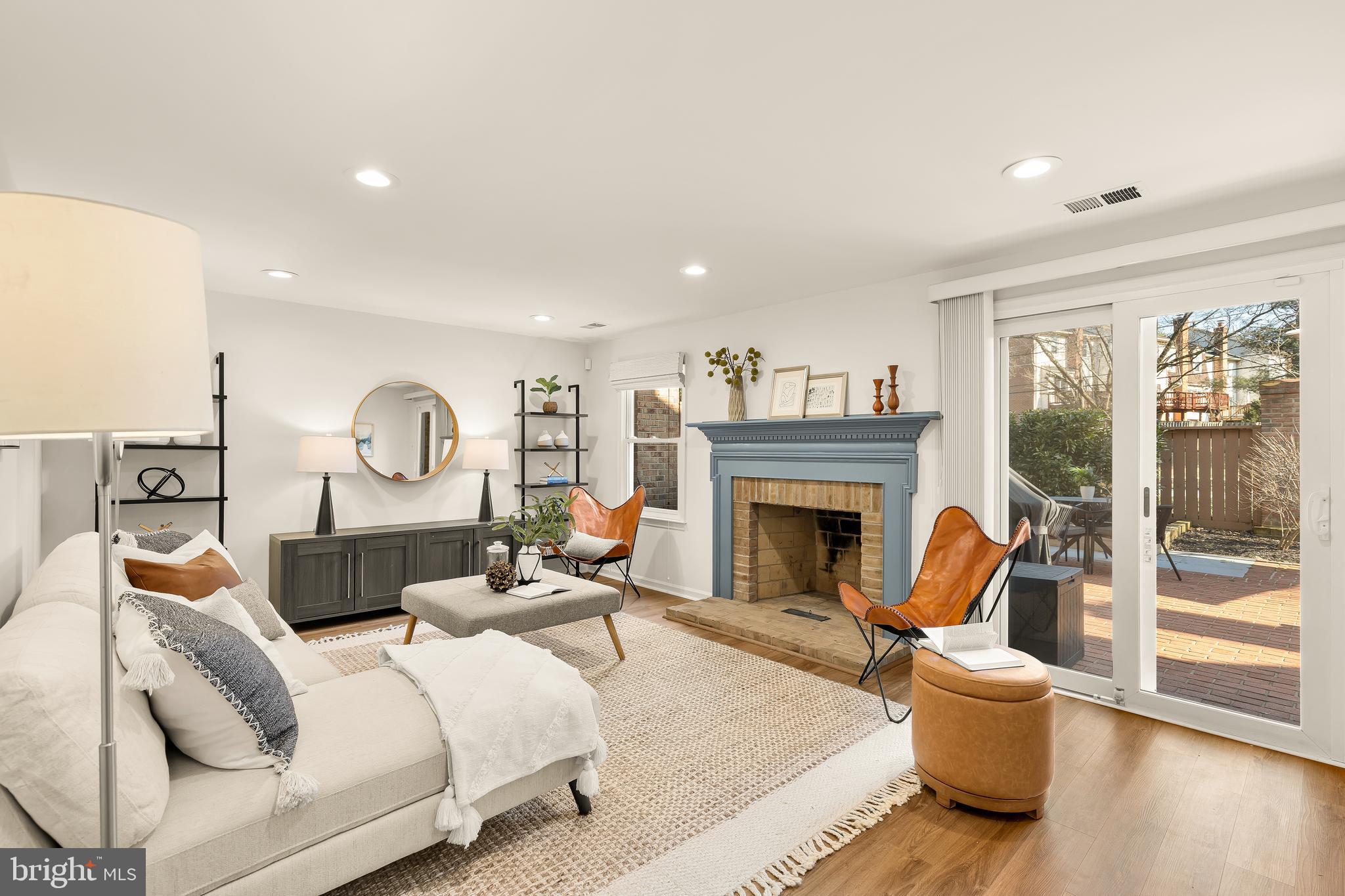 10135 CRESTBERRY PLACE