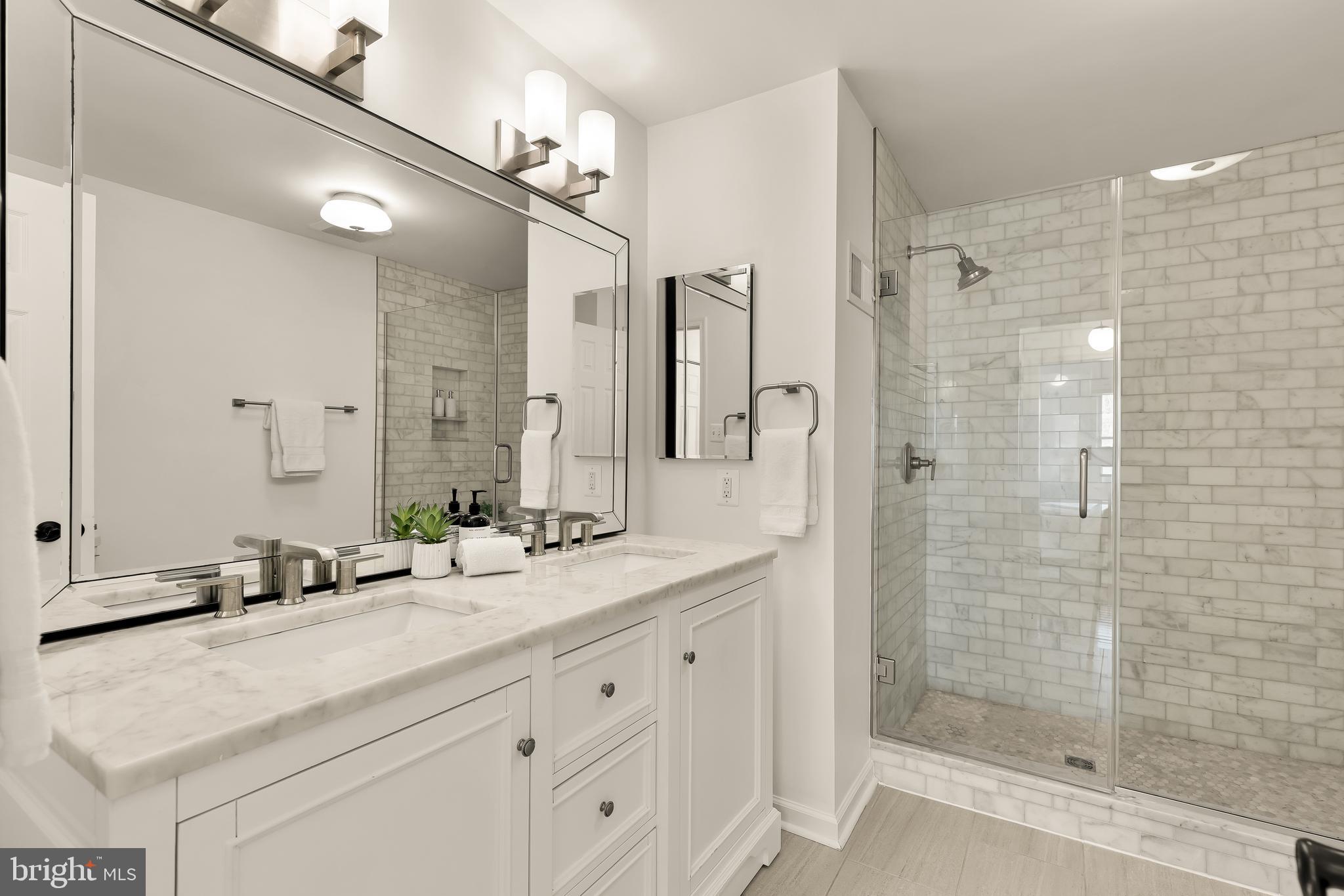 10135 CRESTBERRY PLACE