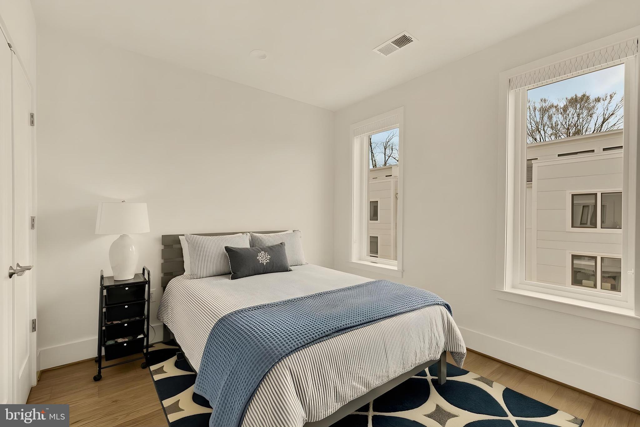 3737 GLENMOOR RESERVE LANE