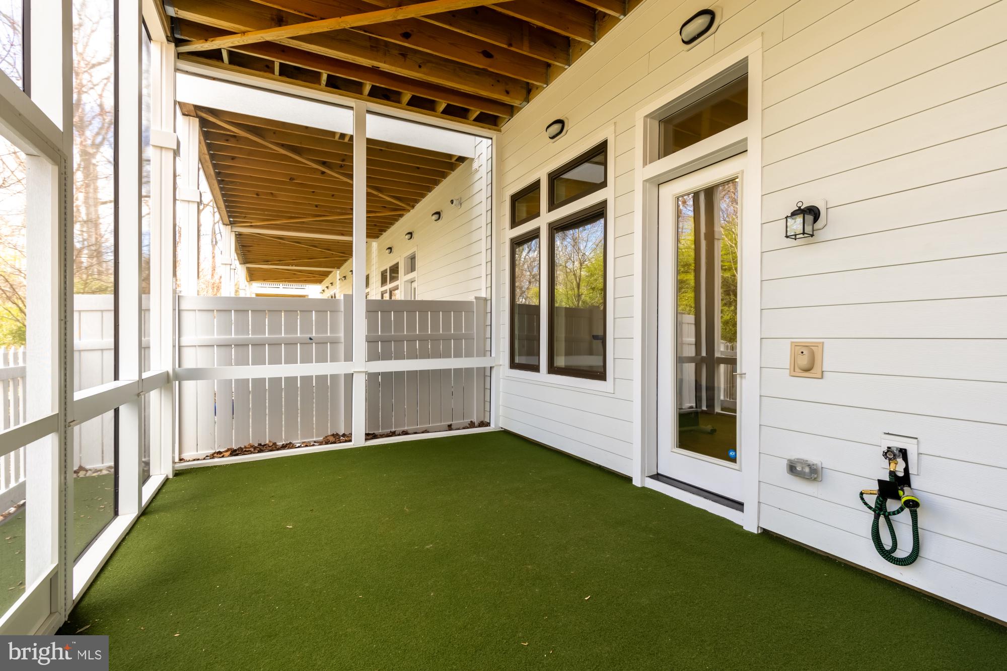 3737 GLENMOOR RESERVE LANE