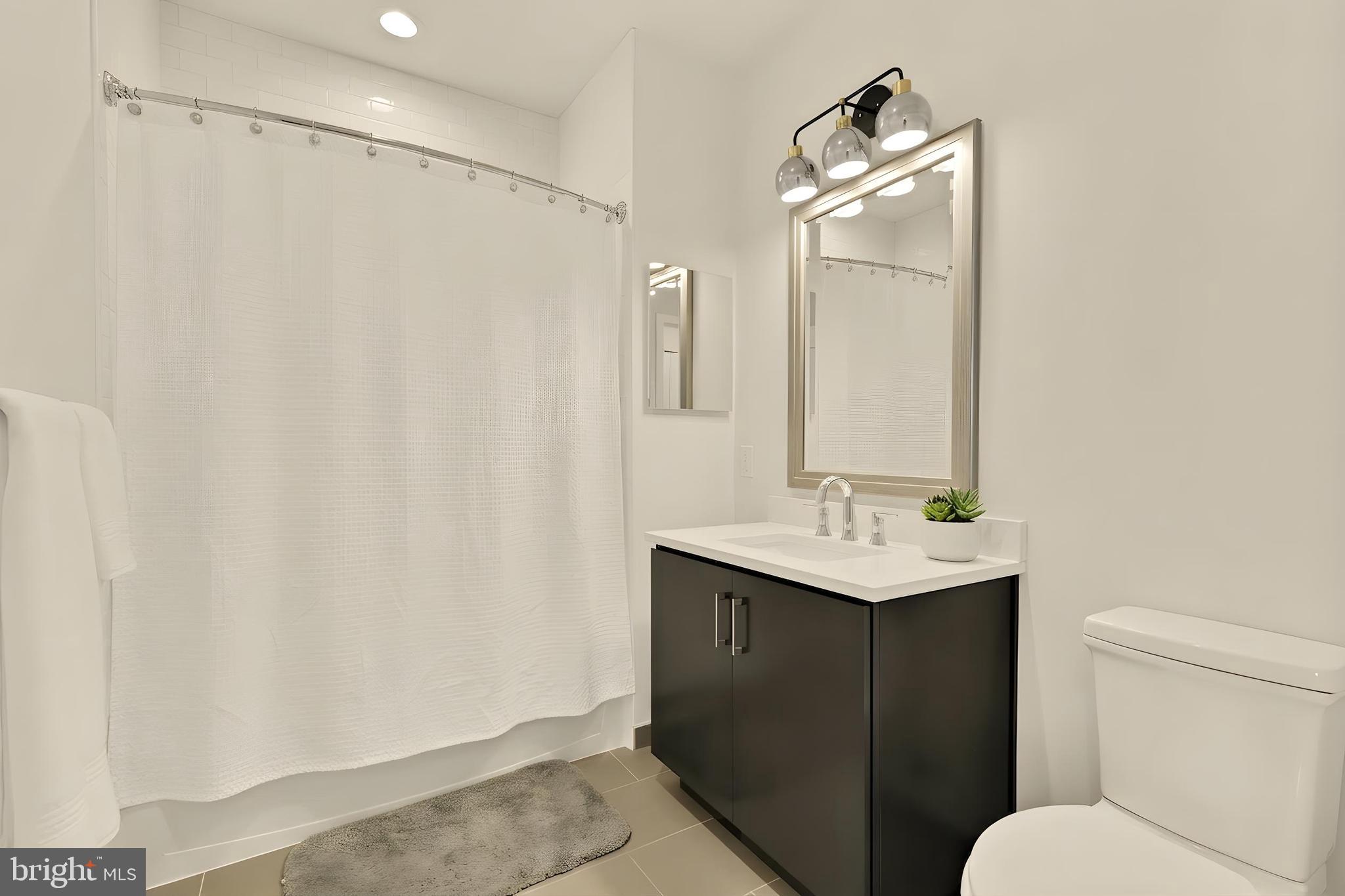 3737 GLENMOOR RESERVE LANE