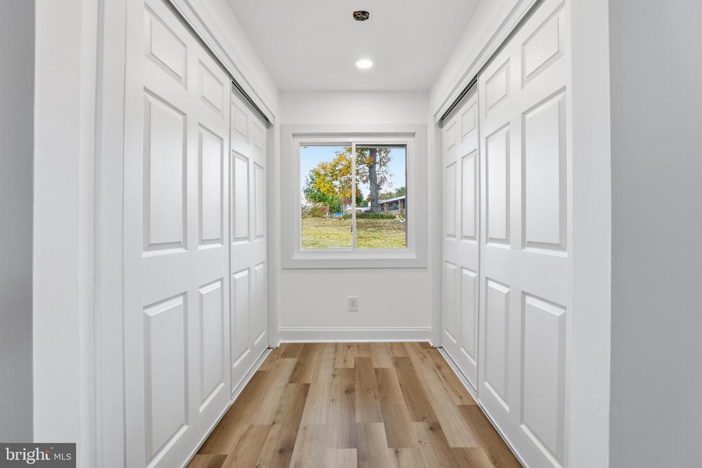 13801 LIONEL LANE