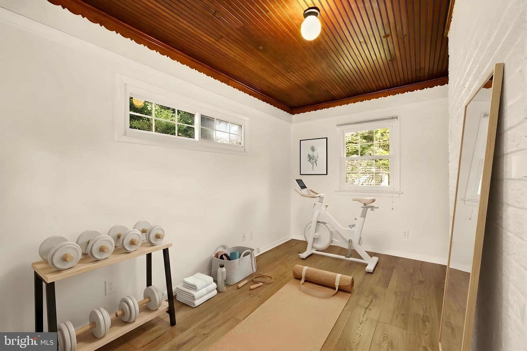 9409 WOODLAND DRIVE