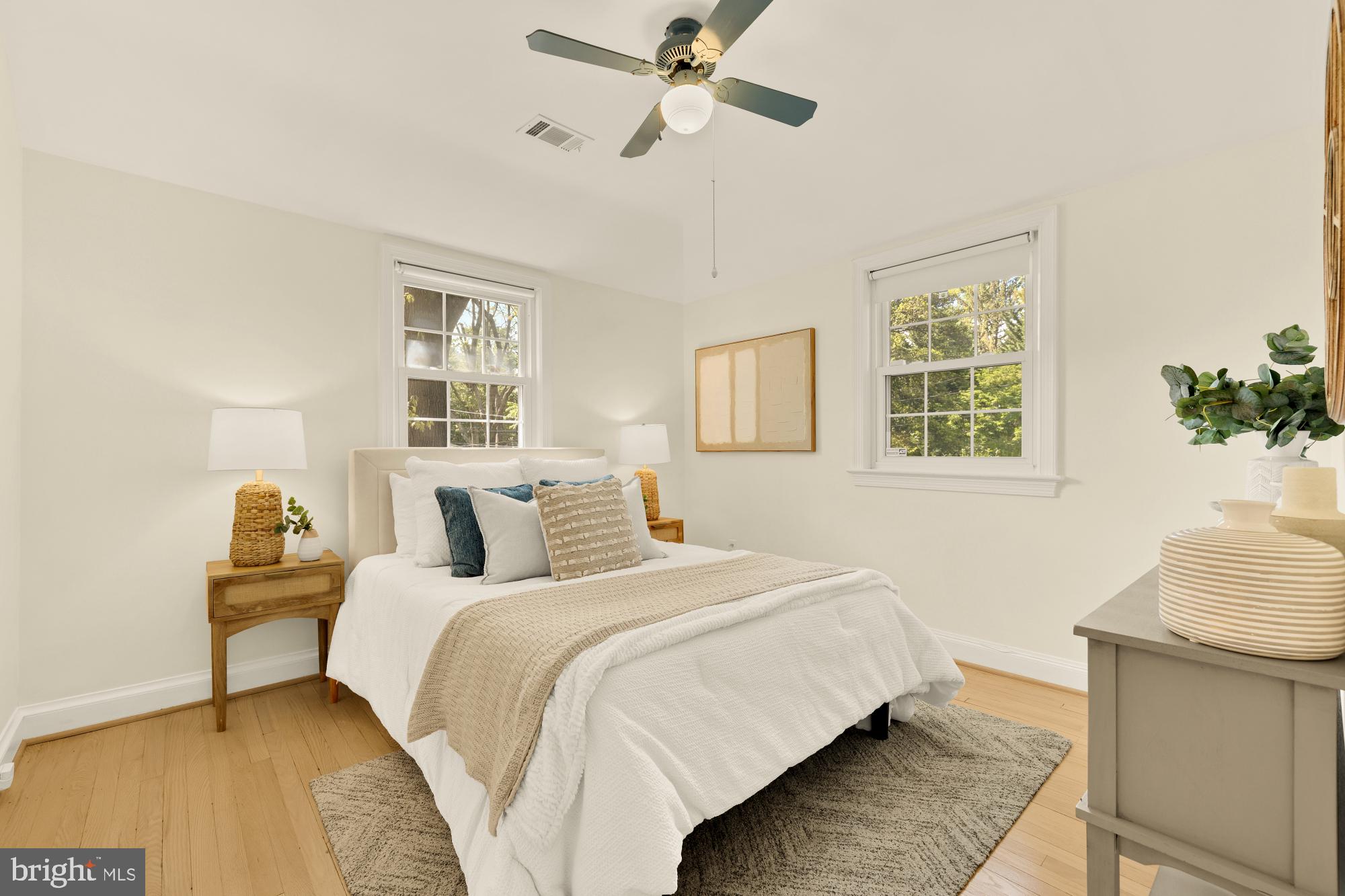 9409 WOODLAND DRIVE