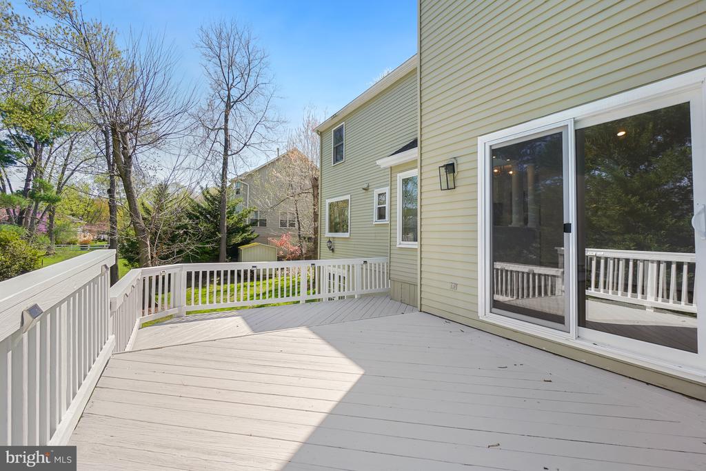 17413 CHEROKEE LANE