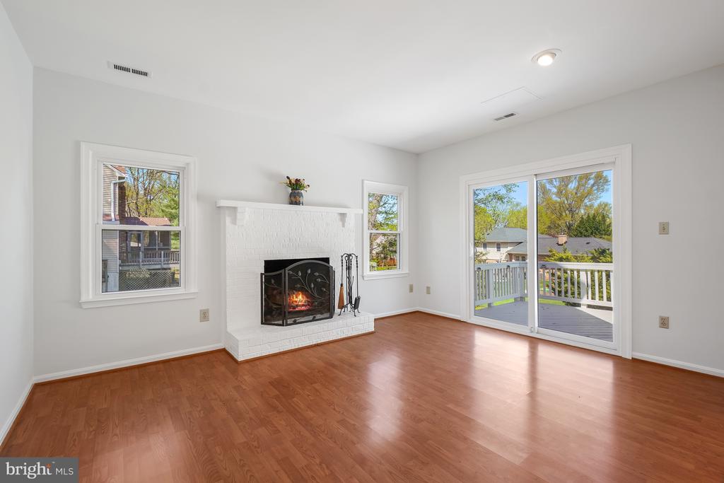 17413 CHEROKEE LANE