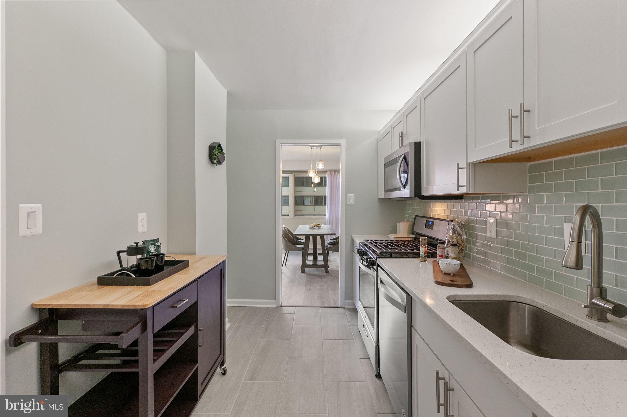 4515 WILLARD AVENUE 1414S